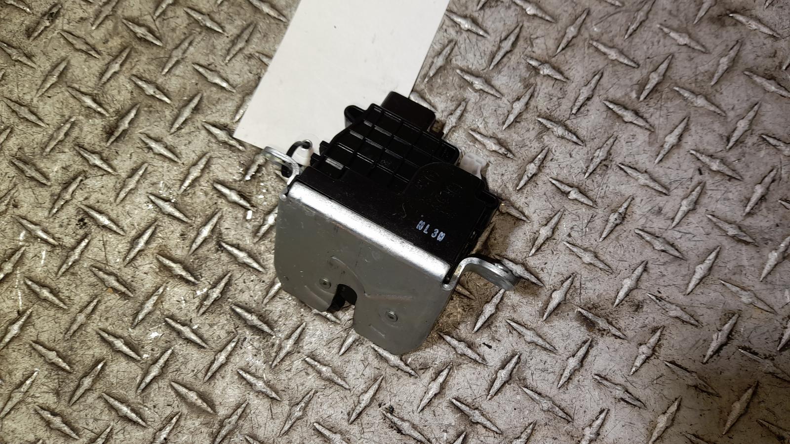 View Auto part Door/Boot/Gate Lock Kia Carnival/grand Carnival 2022