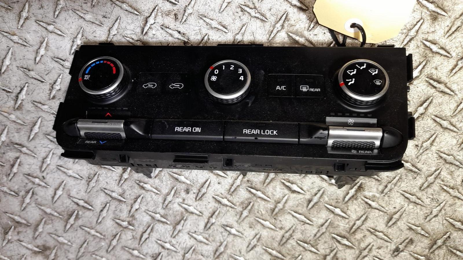View Auto part Heater/Ac Controls Kia Carnival/grand Carnival 2022