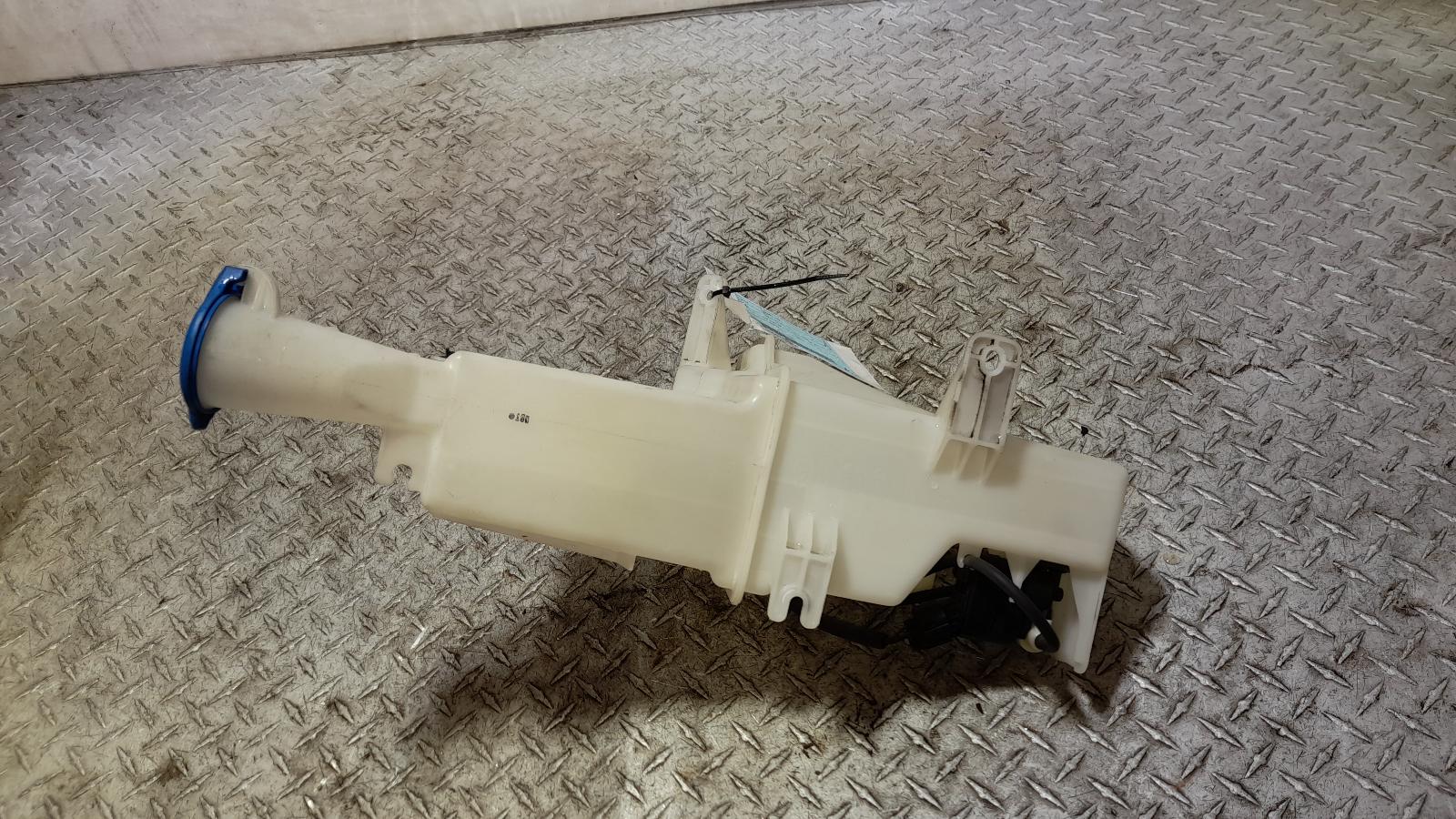 View Auto part Washer Bottle Kia Sportage 2018