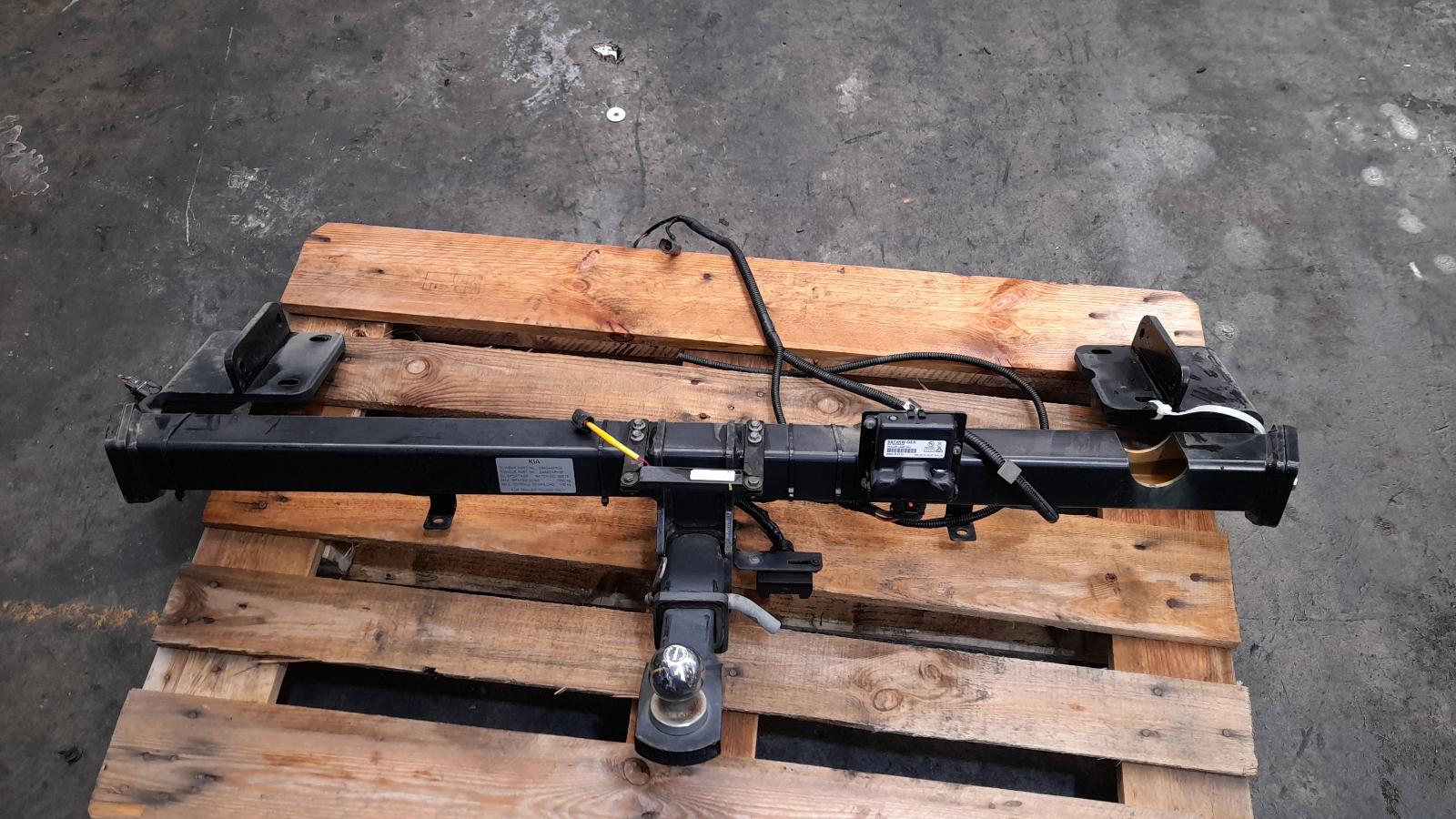 View Auto part Towbar Kia Sportage 2018