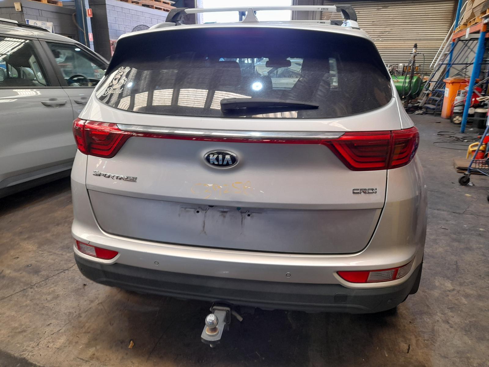 View Auto part Rear/Tailgate Glass Kia Sportage 2018