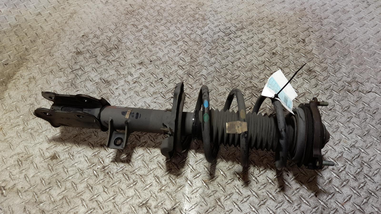 View Auto part Right Front Strut Kia Sportage 2018