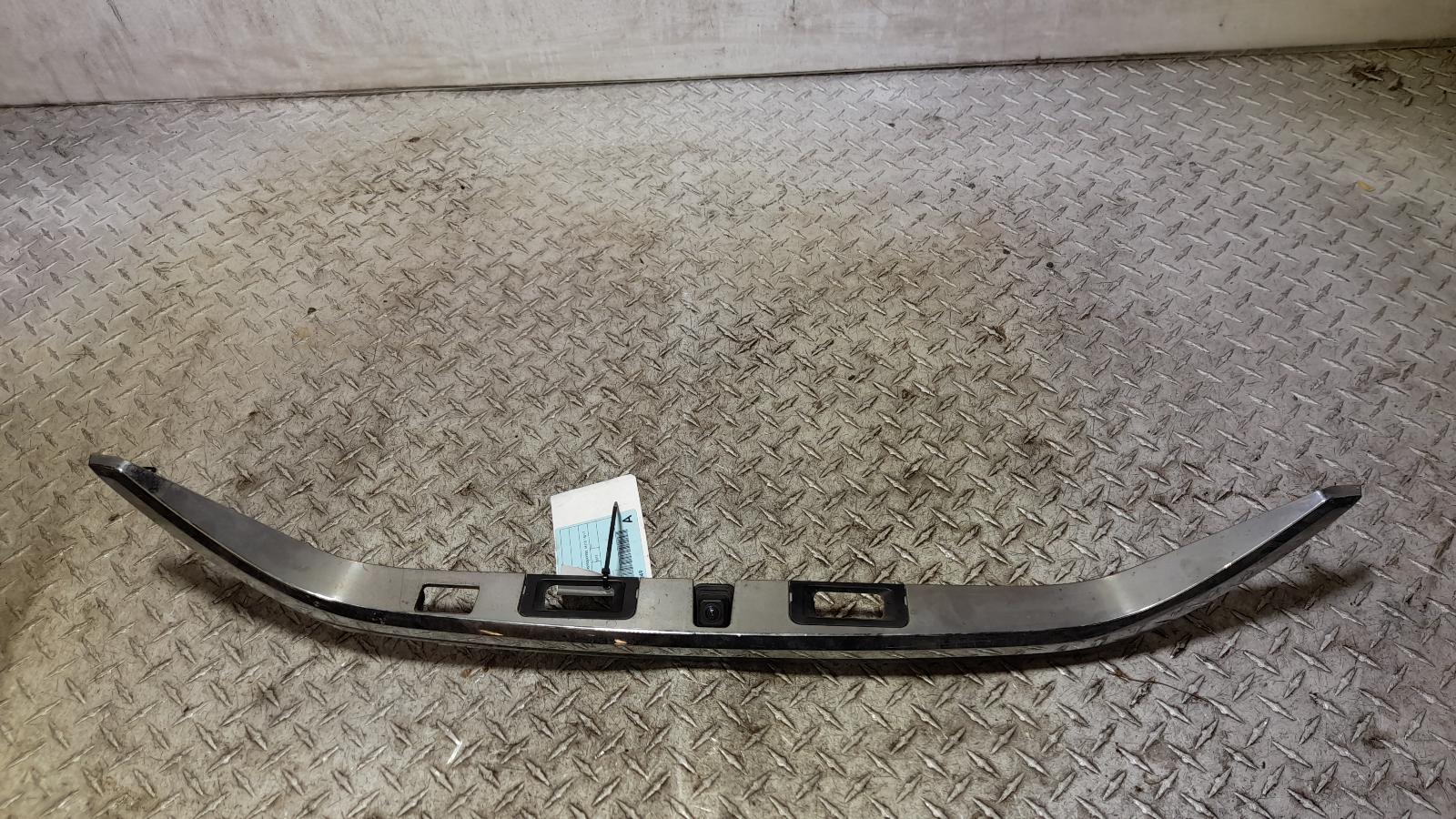 View Auto part Rear Garnish Toyota Camry 2017