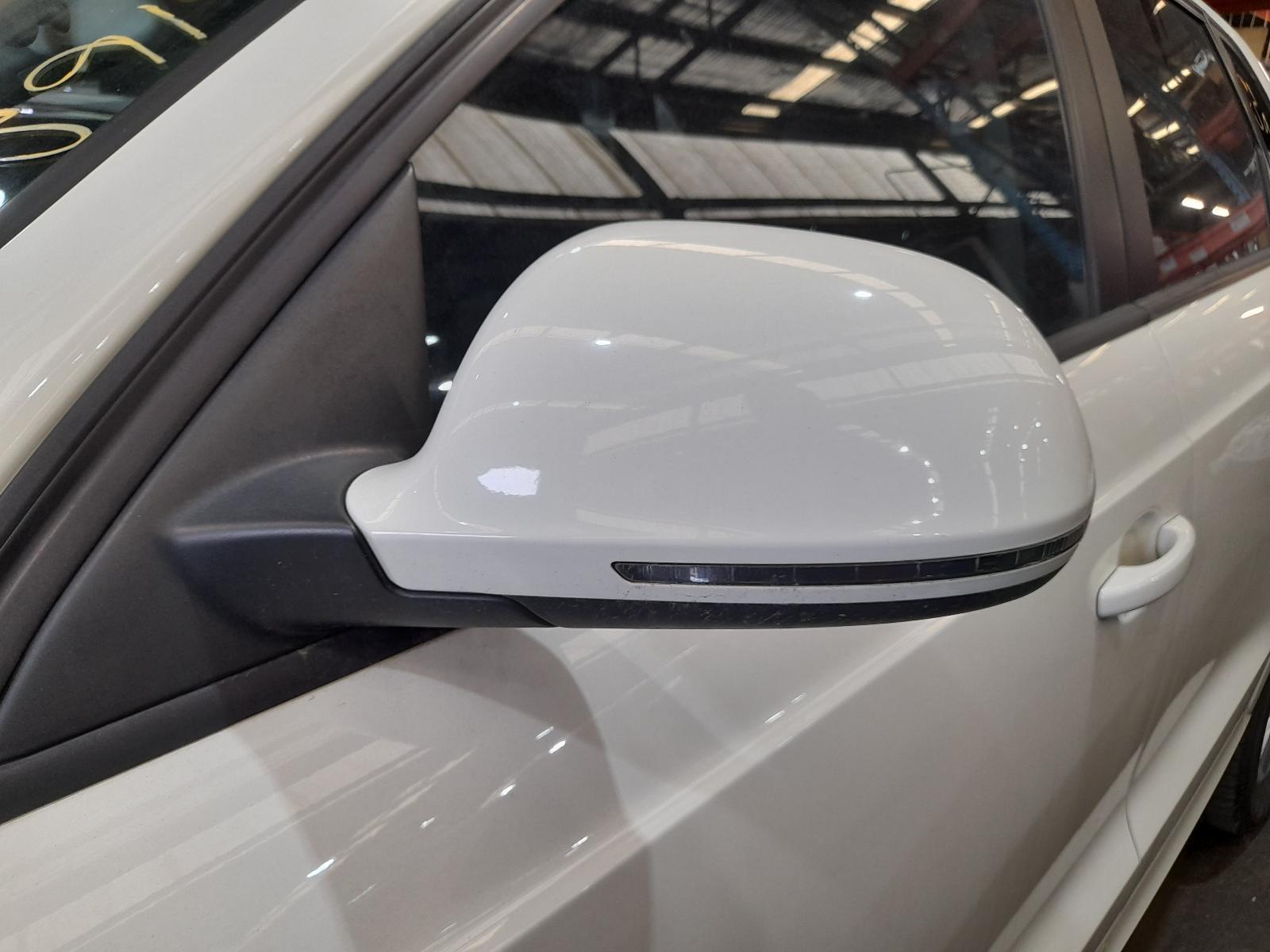 View Auto part Left Door Mirror Audi Q3 2013