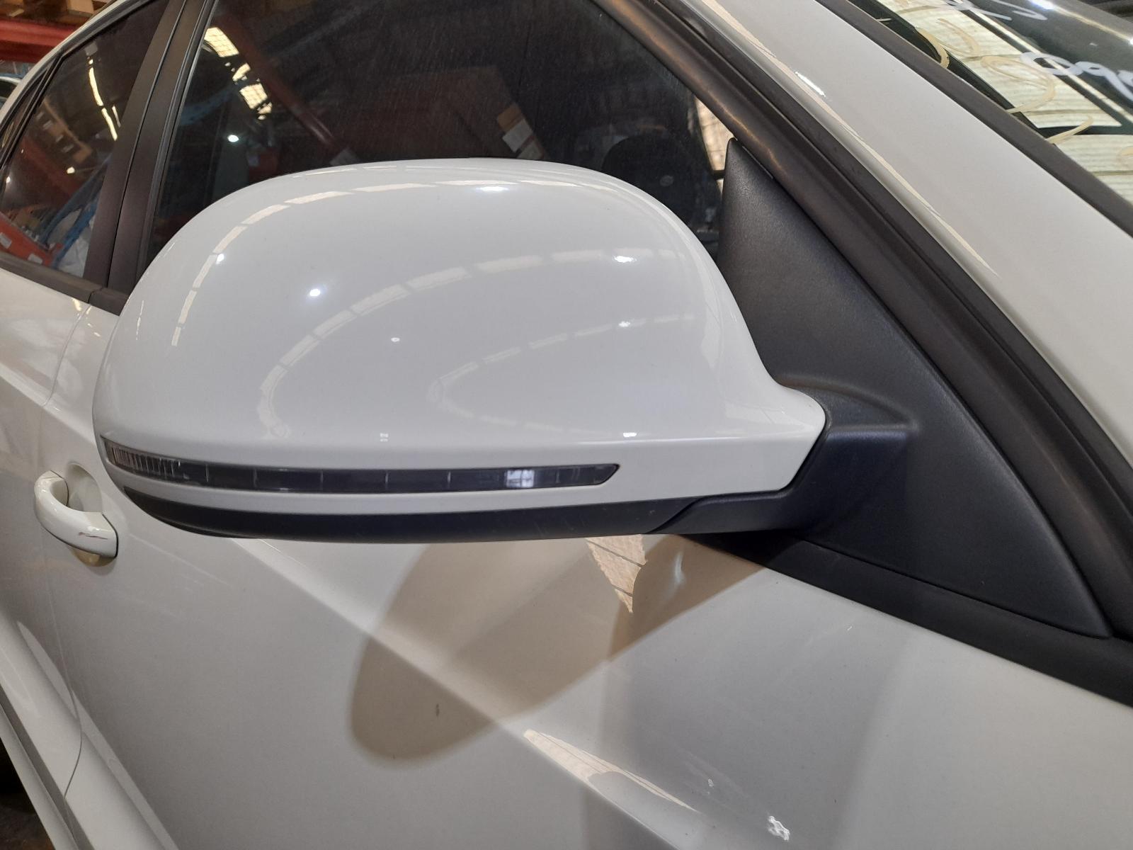 View Auto part Right Door Mirror Audi Q3 2013
