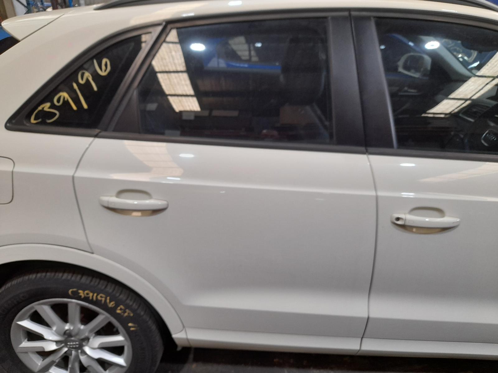 View Auto part Right Rear Door Sliding Audi Q3 2013