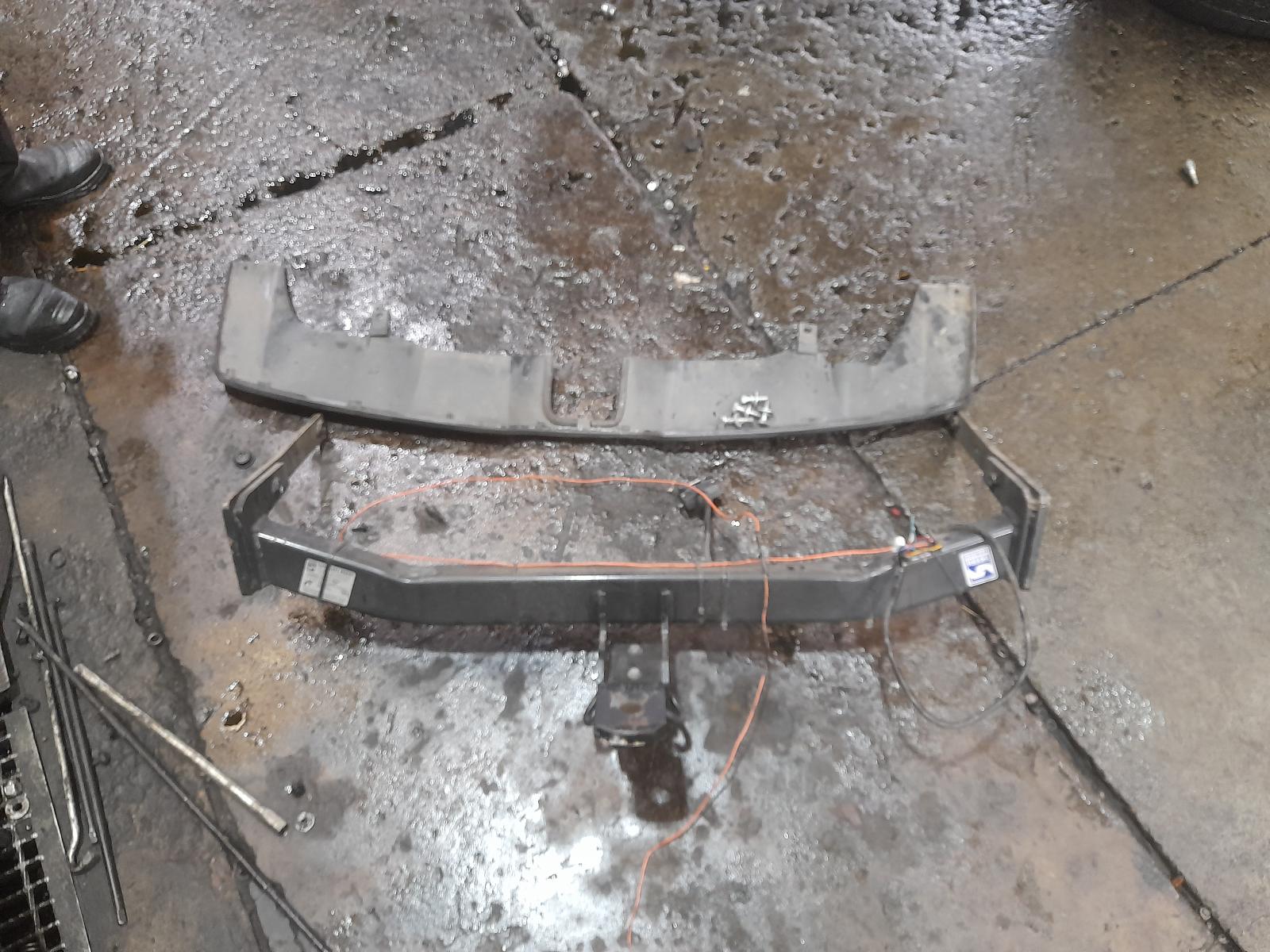 View Auto part Towbar Suzuki S-cross 2014