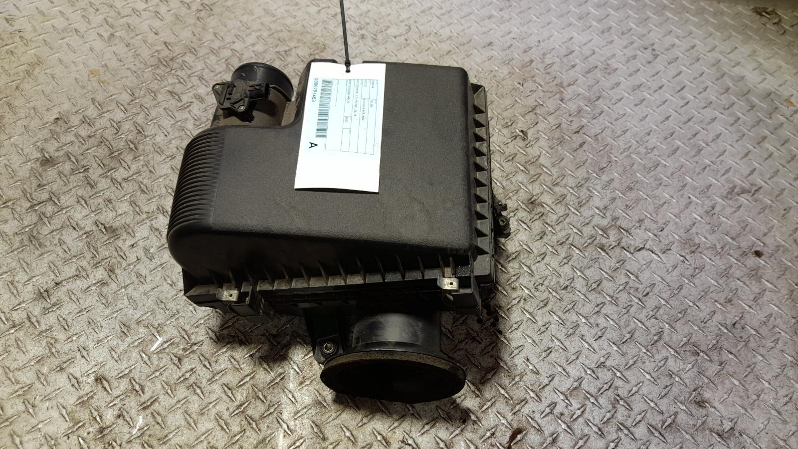 View Auto part Air Cleaner/Box Toyota Hilux 2023