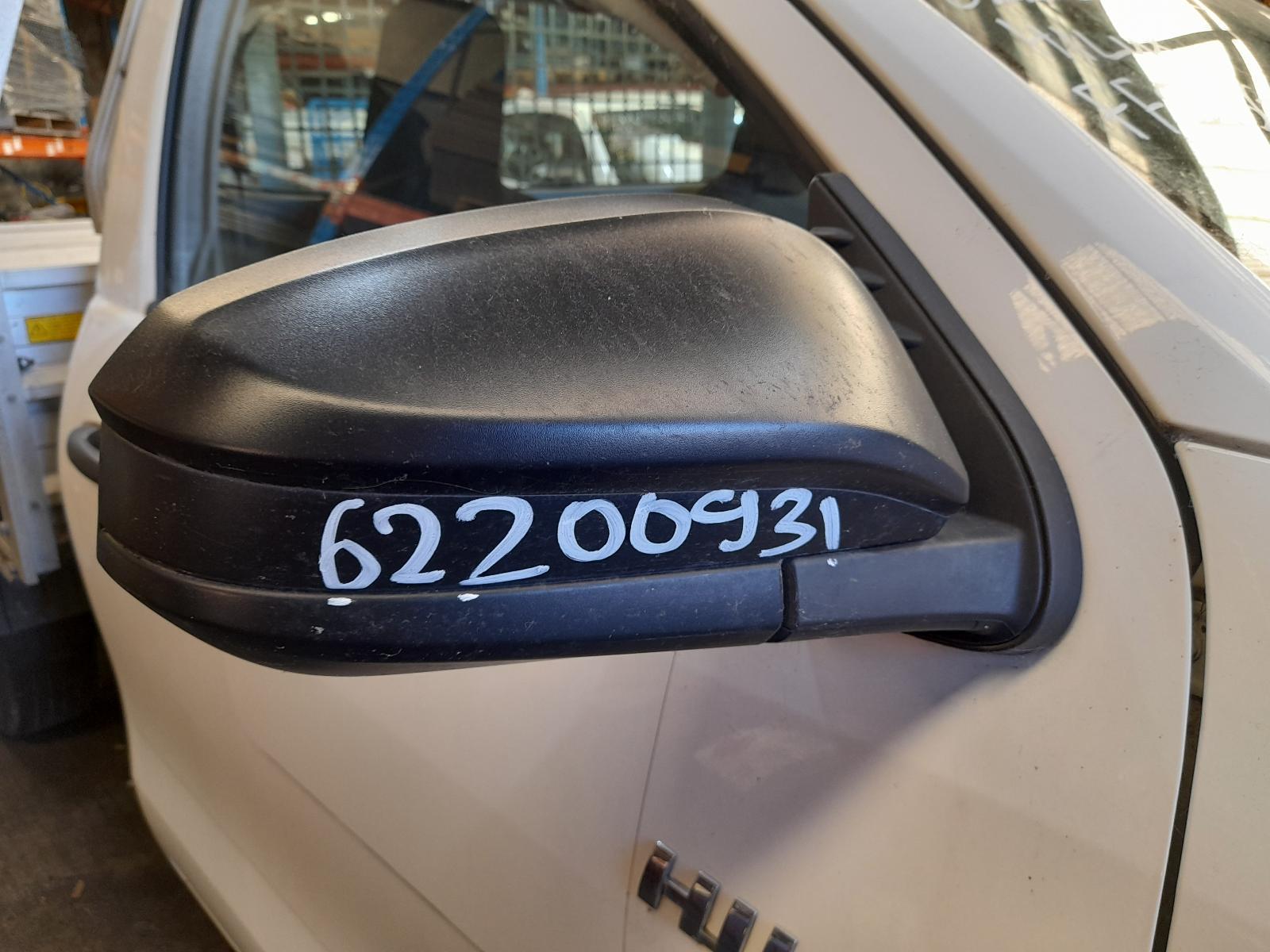 View Auto part Right Door Mirror Toyota Hilux 2023