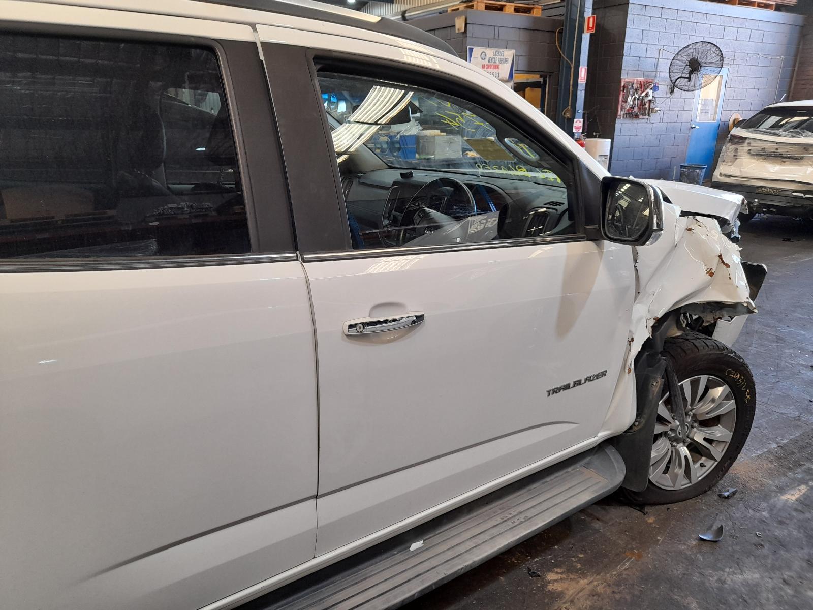 View Auto part Right Front Window Reg/Motor Holden Trailblazer 2019