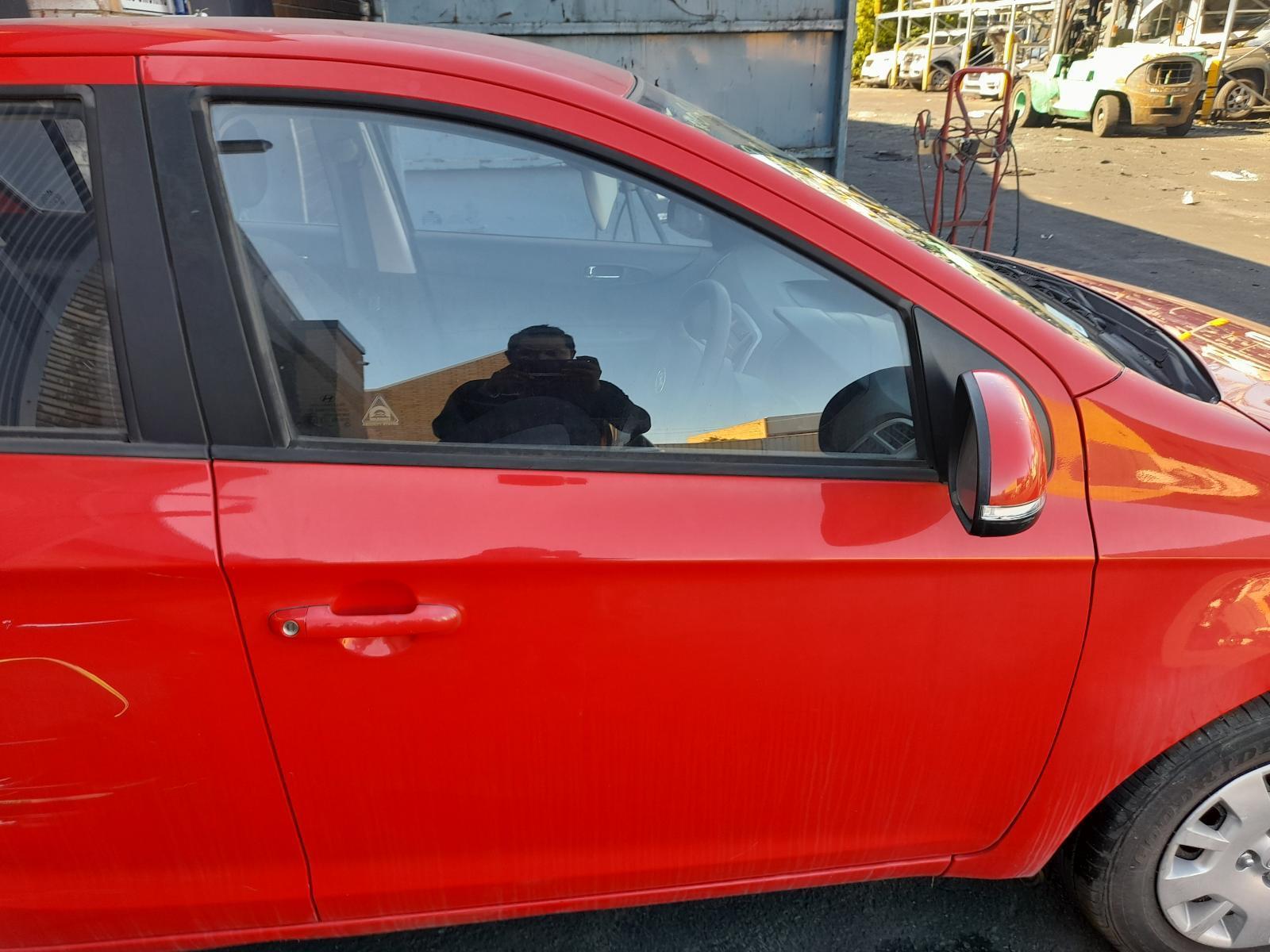 View Auto part Right Front Door Window Hyundai I20 2014
