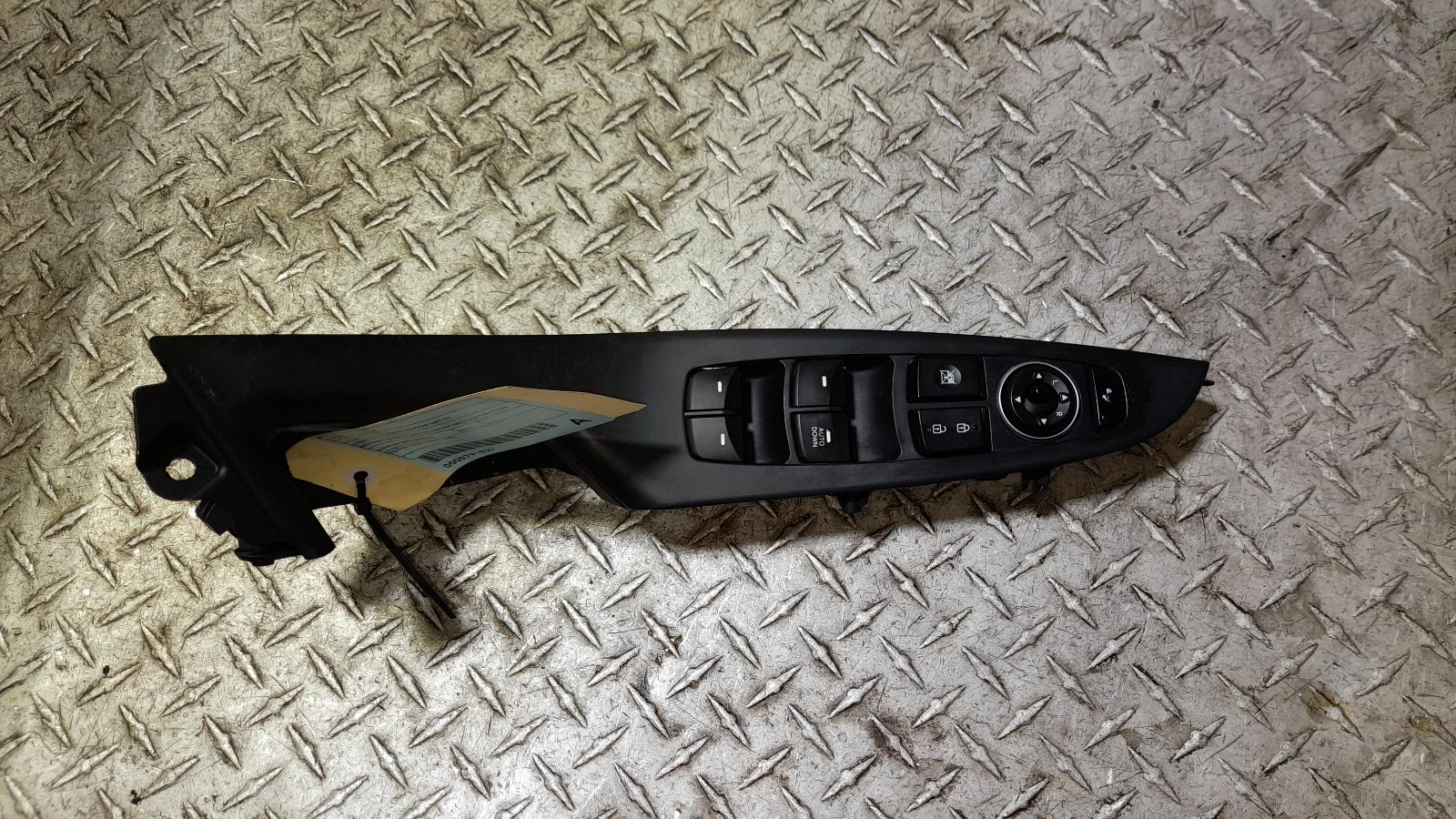View Auto part Pwr Dr Wind Switch Hyundai I30 2016