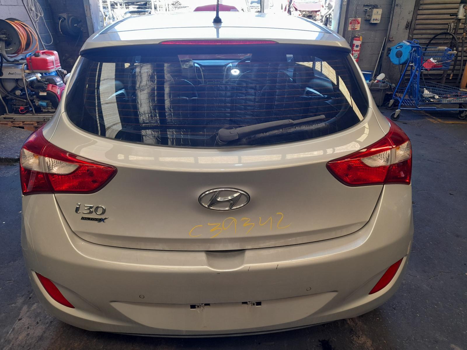 View Auto part Rear/Tailgate Glass Hyundai I30 2016