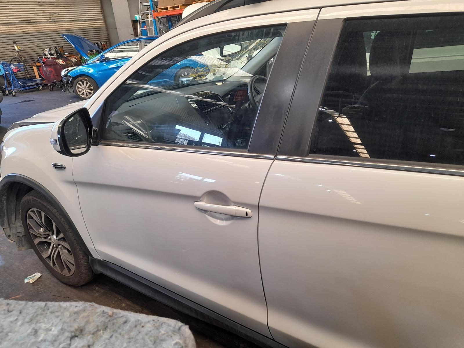 View Auto part Left Front Door Window Mitsubishi Asx 2018