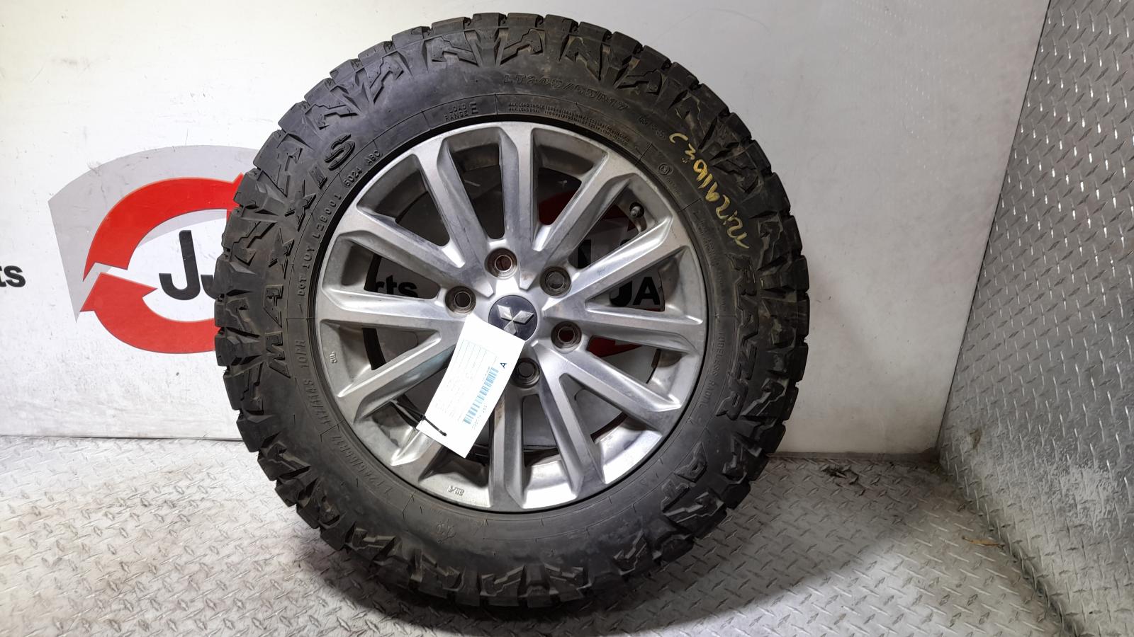 View Auto part Wheel Mag Mitsubishi Triton 2017