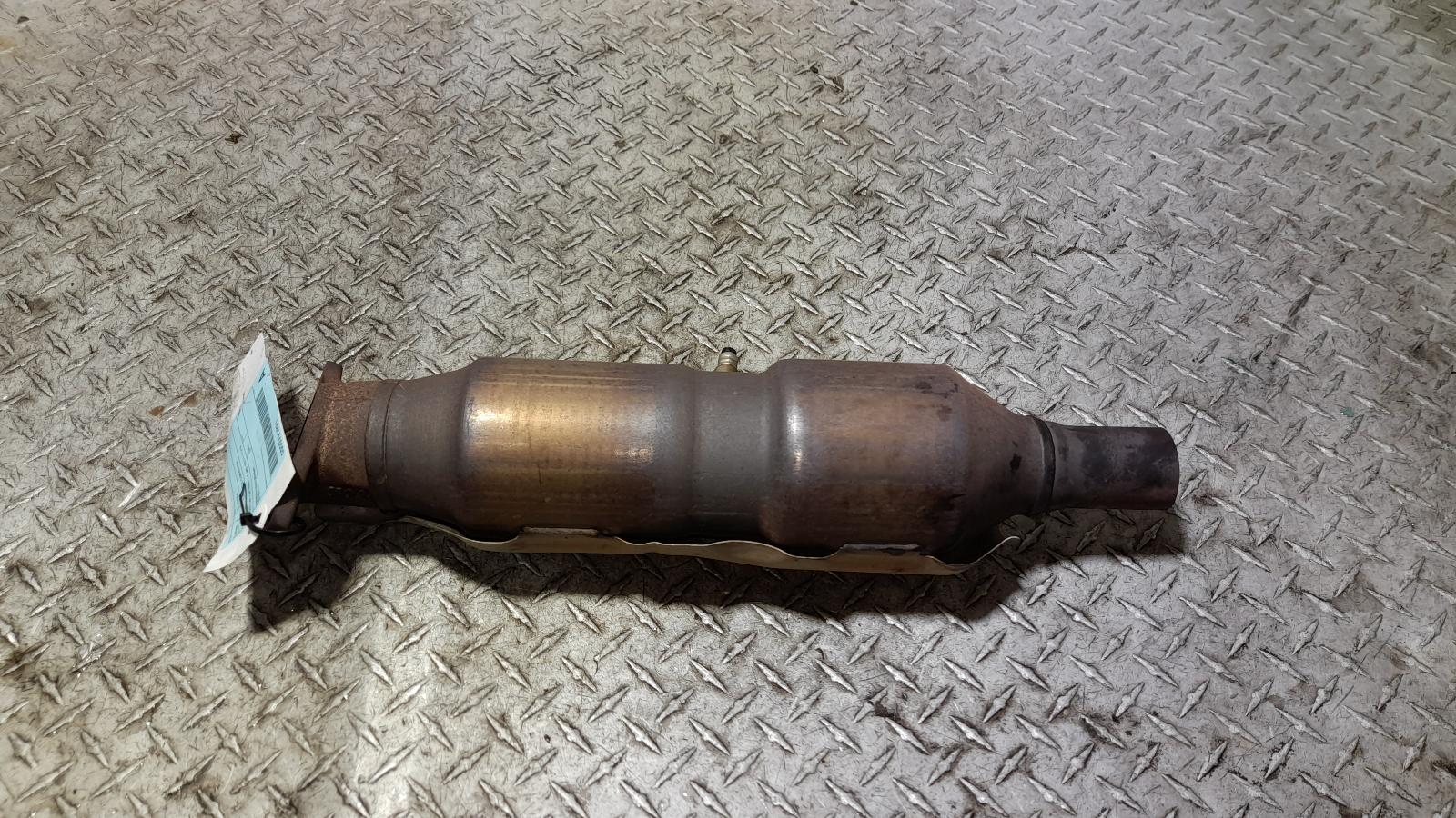 View Auto part Catalytic Converter Hyundai Elantra 2015