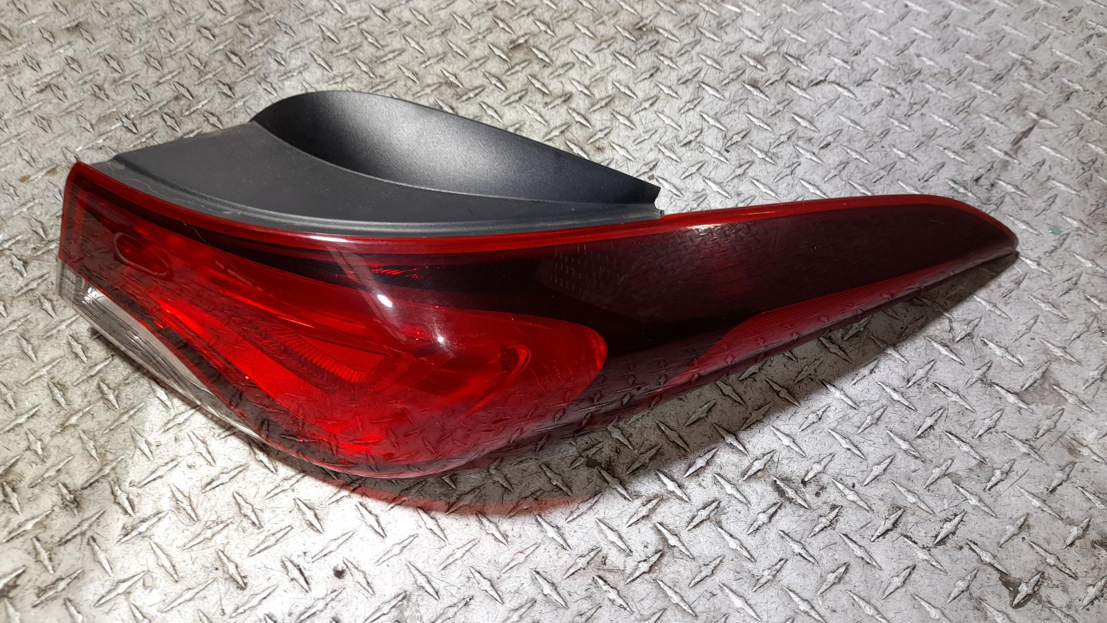 View Auto part Right Taillight Hyundai Elantra 2015