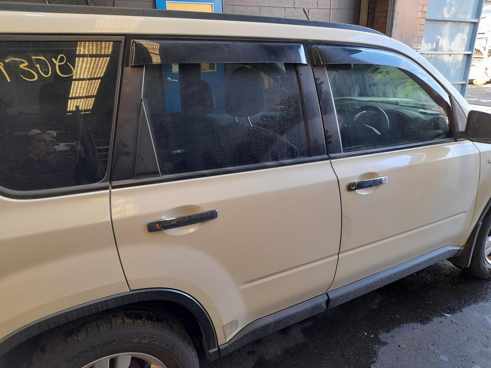 View Auto part Right Rear Door Sliding Nissan Xtrail 2012