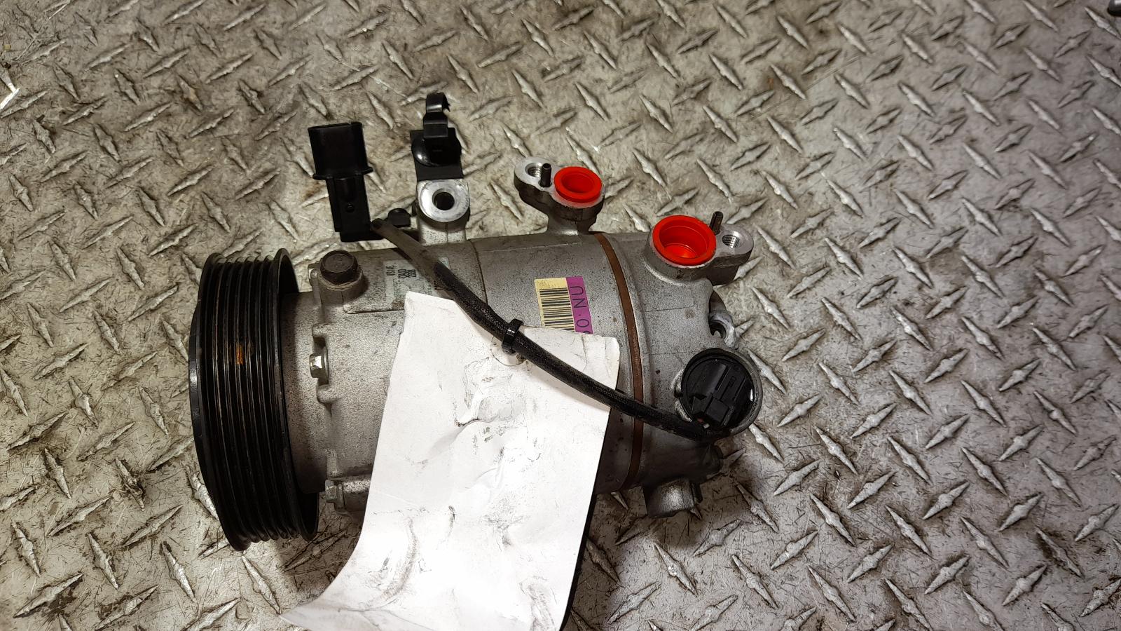View Auto part A/C Compressor Hyundai I30 2019