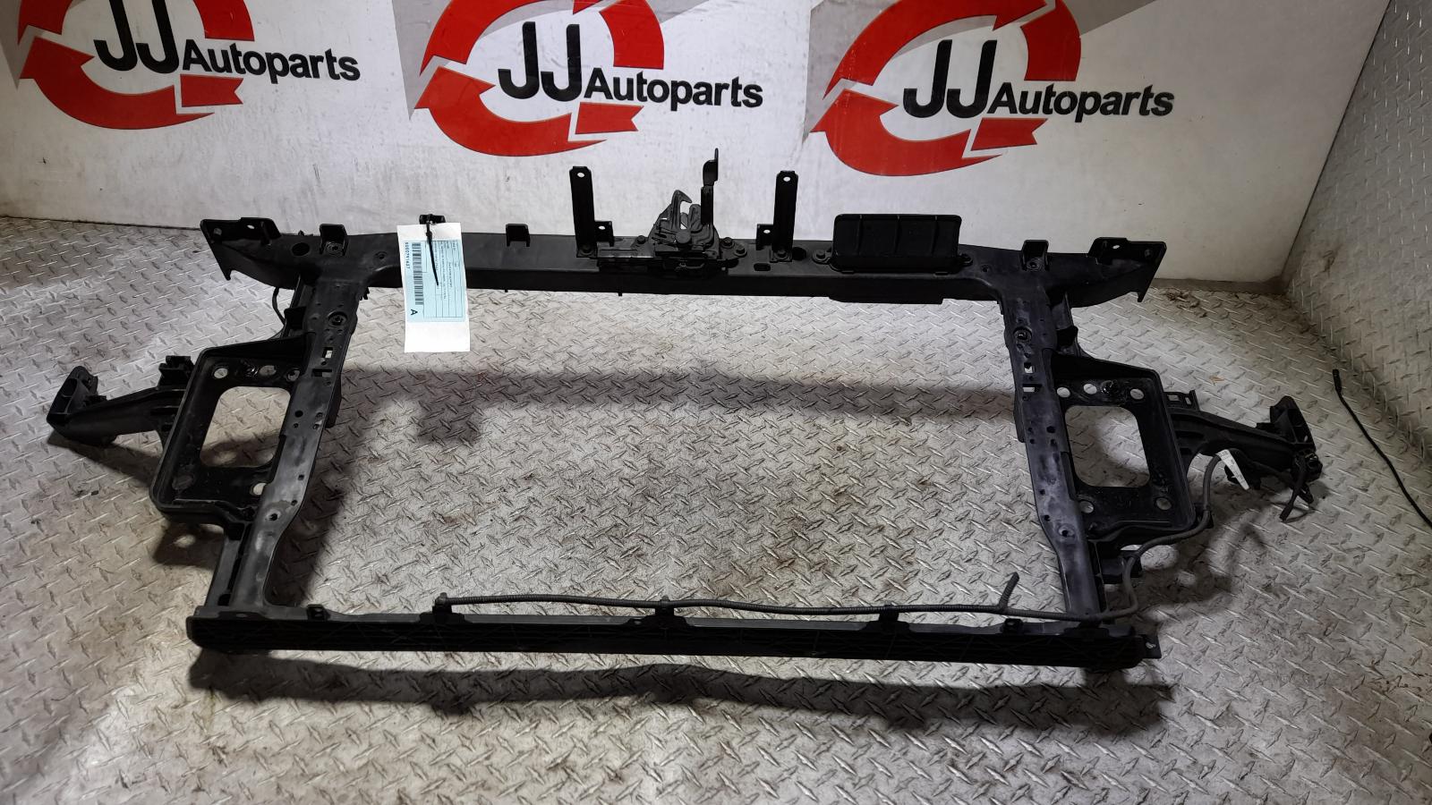 View Auto part Radiator Support Hyundai I30 2019