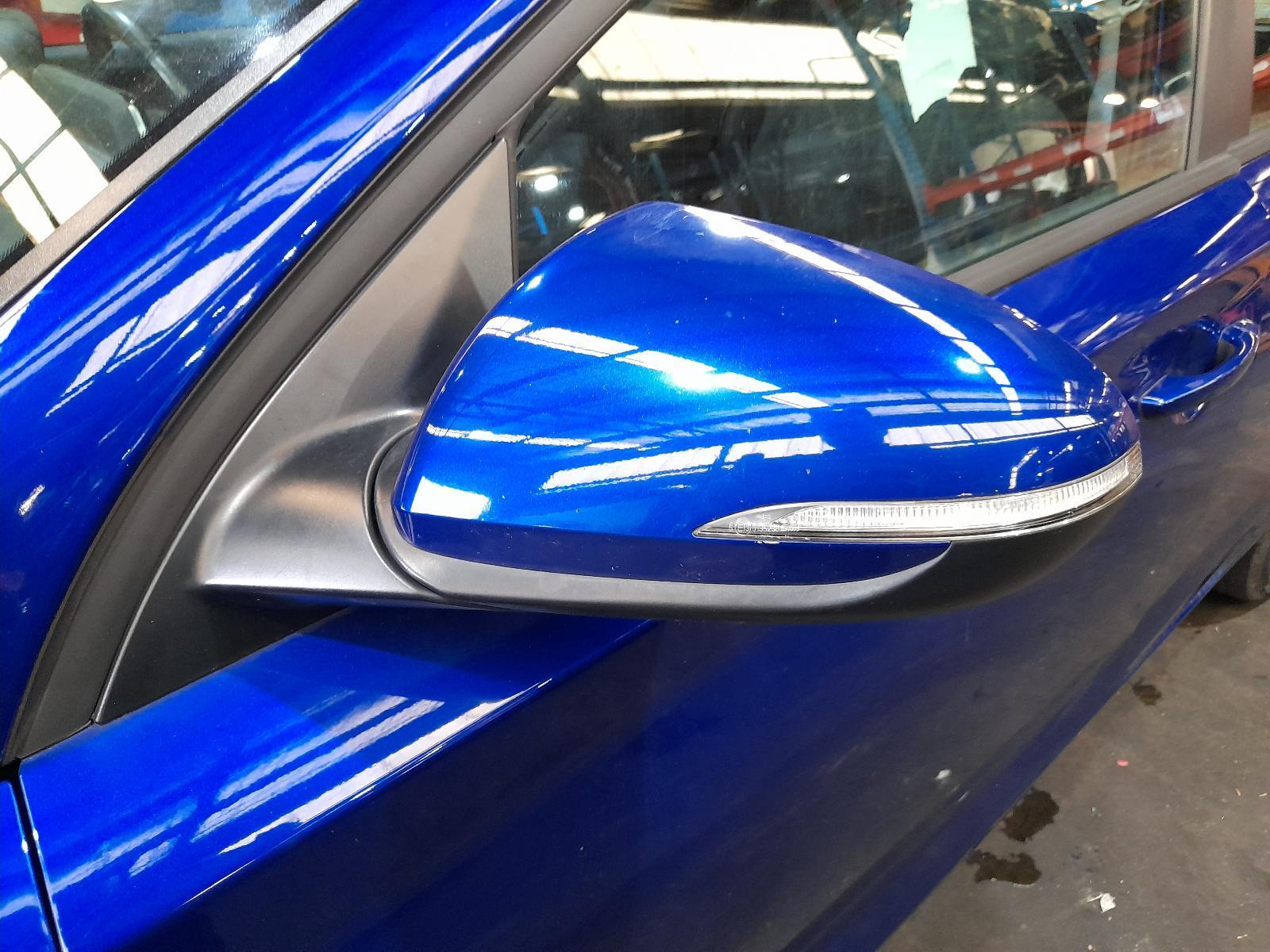 View Auto part Left Door Mirror Hyundai I30 2019