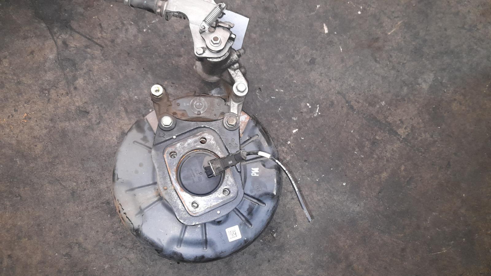 View Auto part Left Rear Hub Assembly Hyundai I30 2019