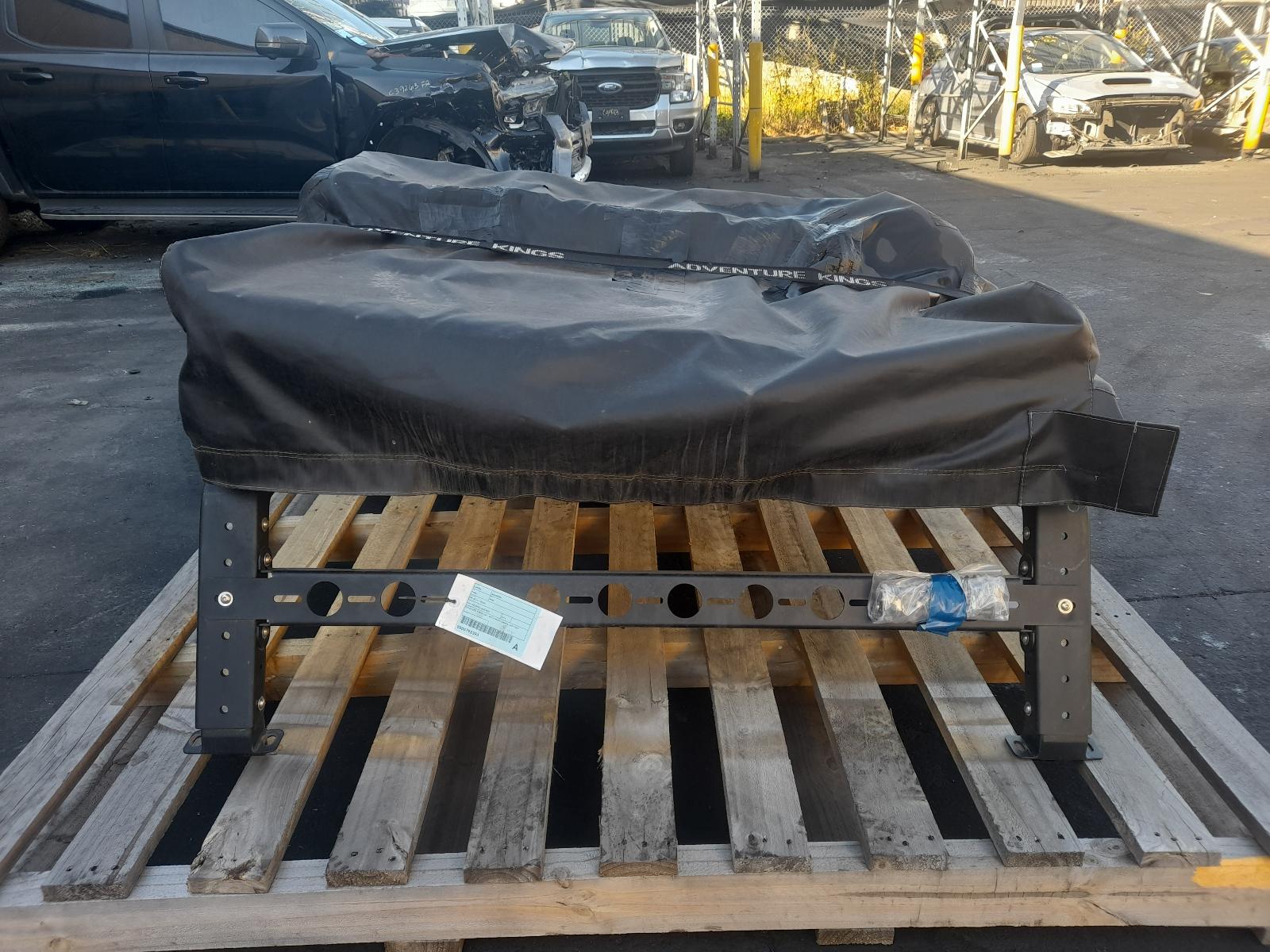 View Auto part Misc Volkswagen Amarok 2016
