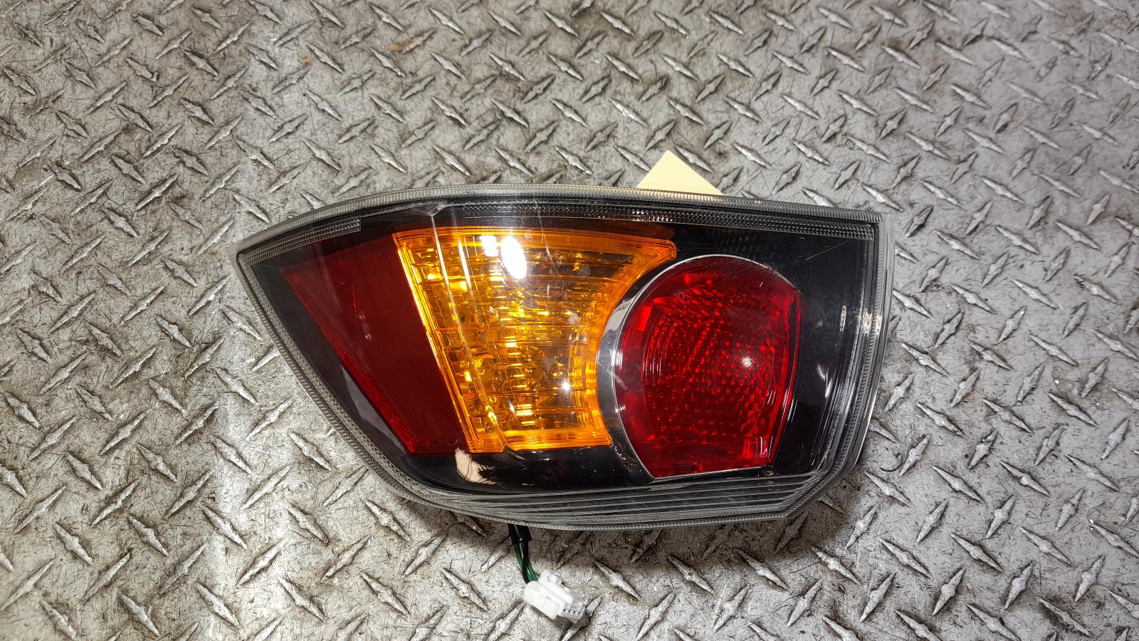 View Auto part Right Taillight Mitsubishi Lancer 2013
