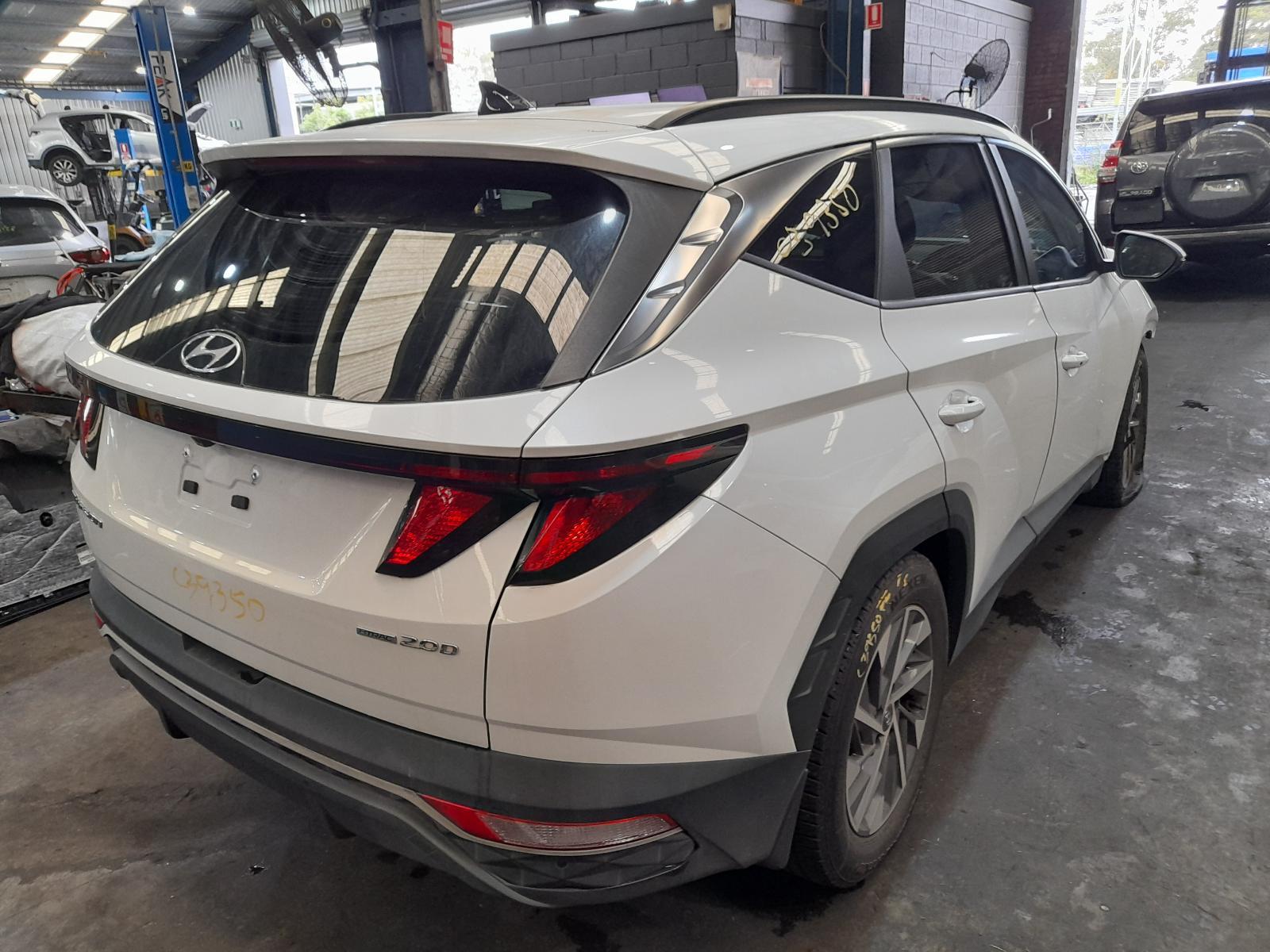 View Auto part Trans/Gearbox Hyundai Tucson 2022