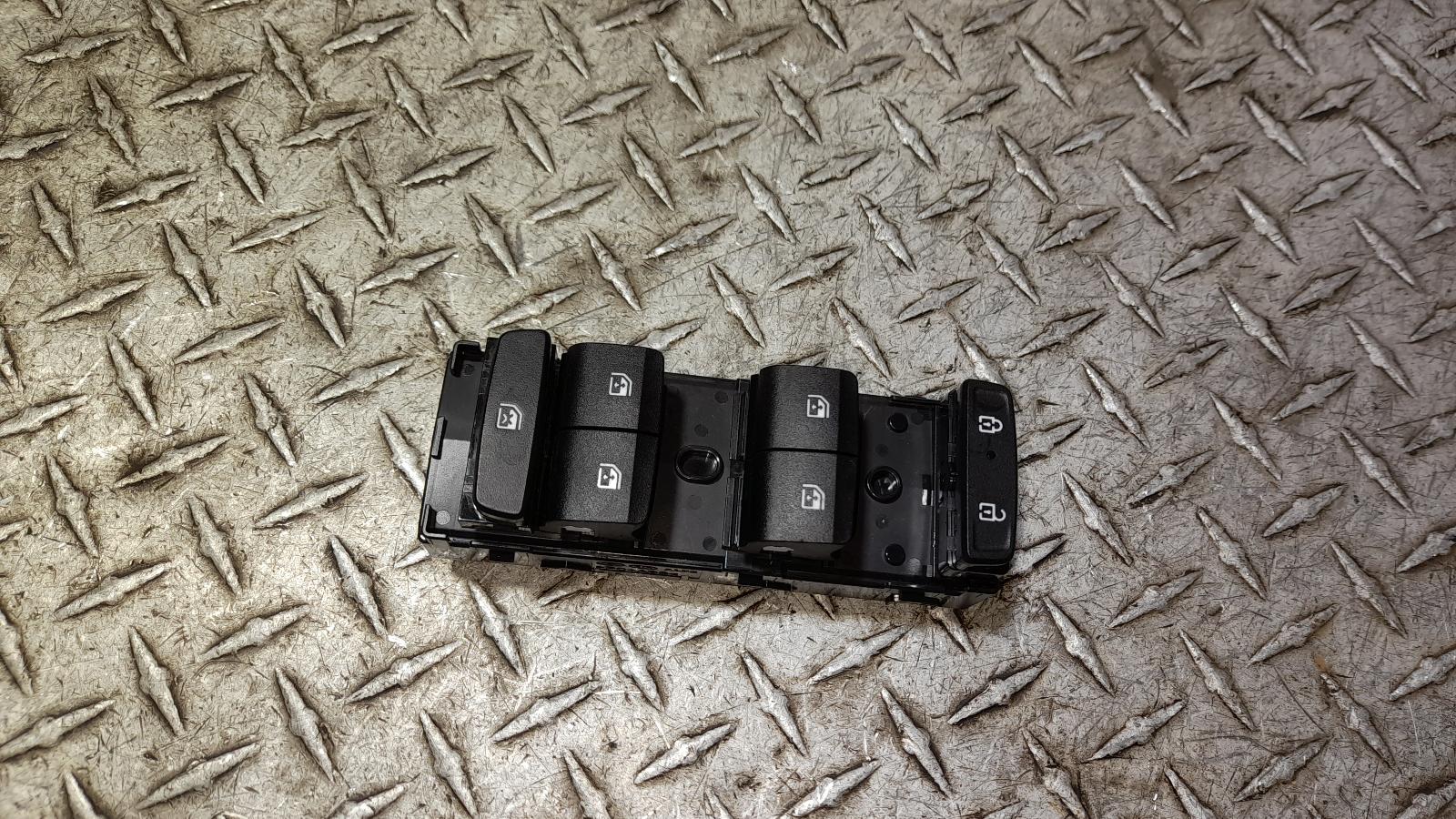 View Auto part Pwr Dr Wind Switch Hyundai Tucson 2022