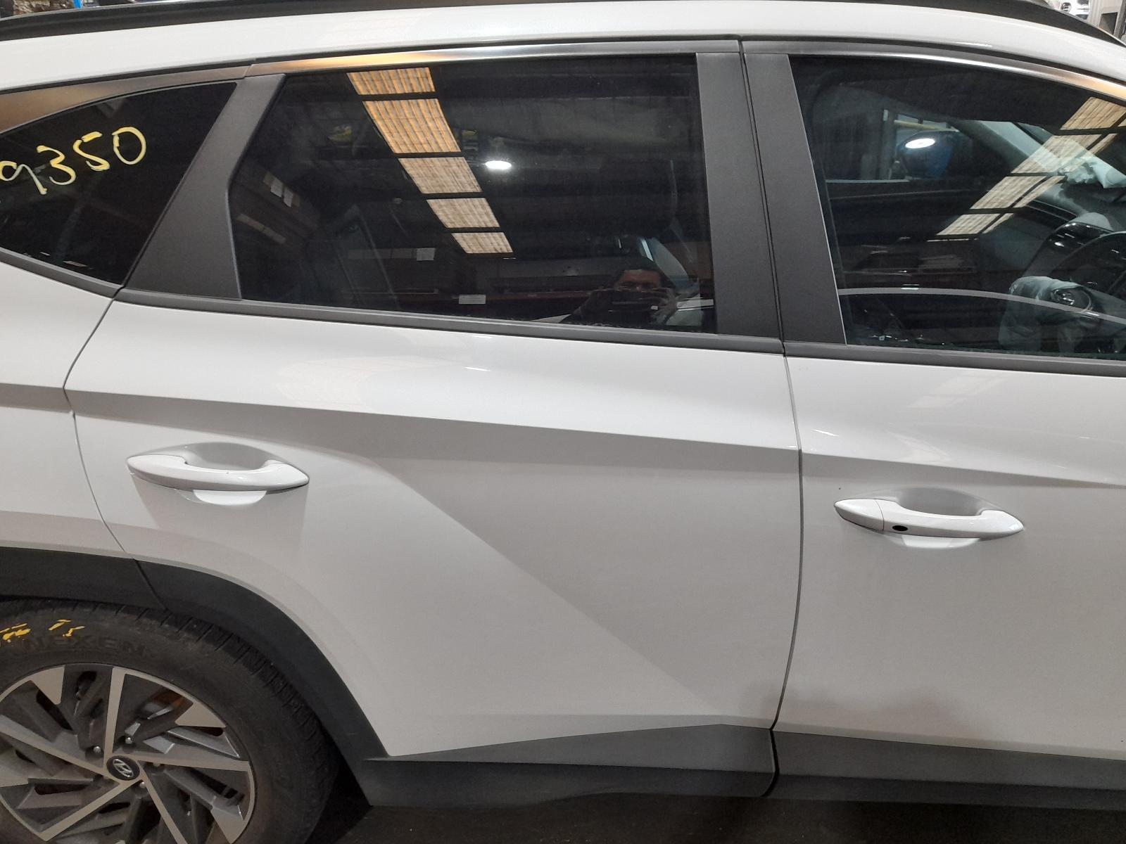 View Auto part Right Rear Door Sliding Hyundai Tucson 2022