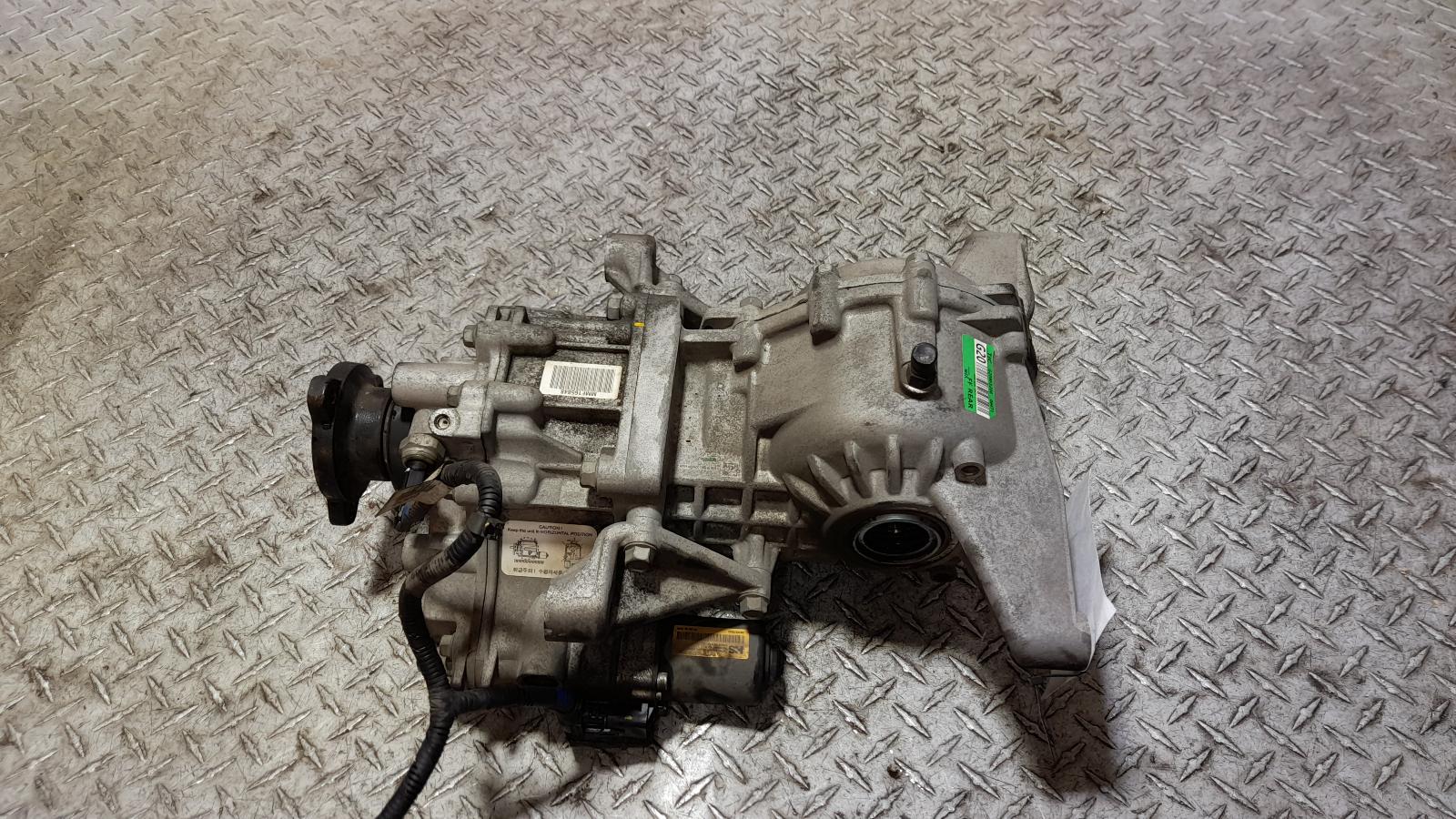 View Auto part Differential Centre Hyundai Tucson 2022