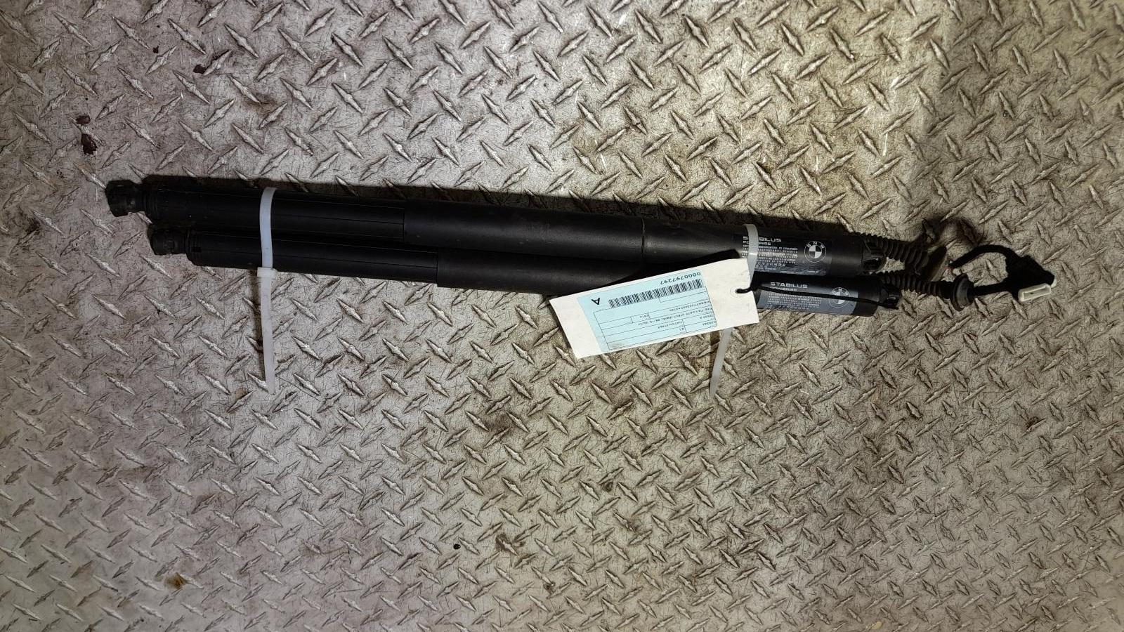 View Auto part Hatch Strut Bmw X1 2016
