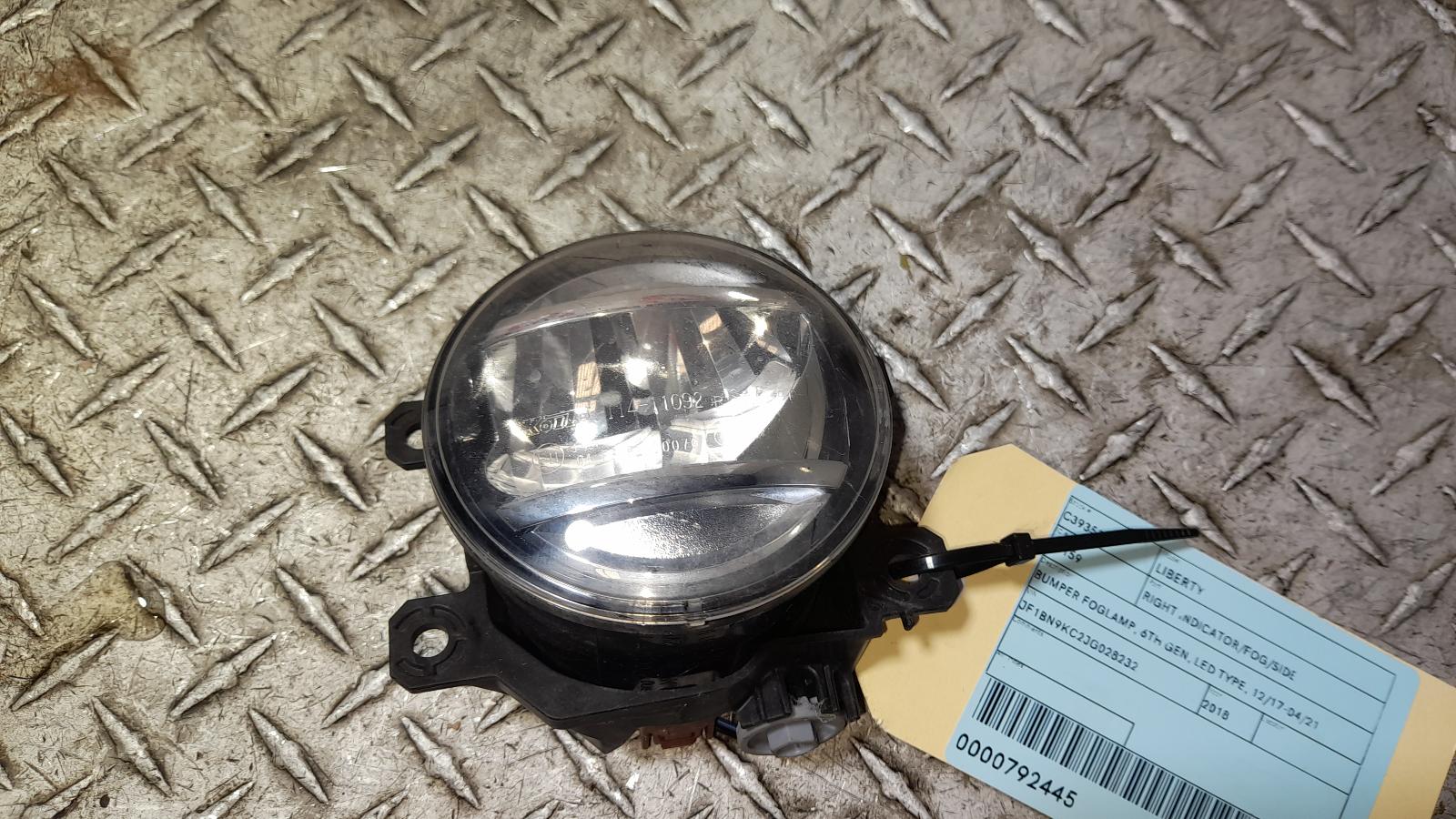 View Auto part Right Indicator/Fog/Side Subaru Liberty 2018