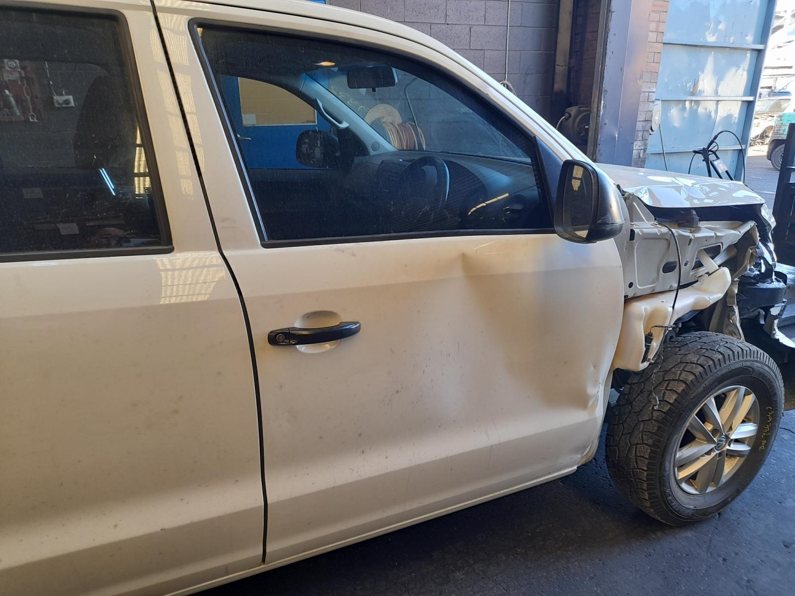 View Auto part Right Front Door Window Volkswagen Amarok 2016