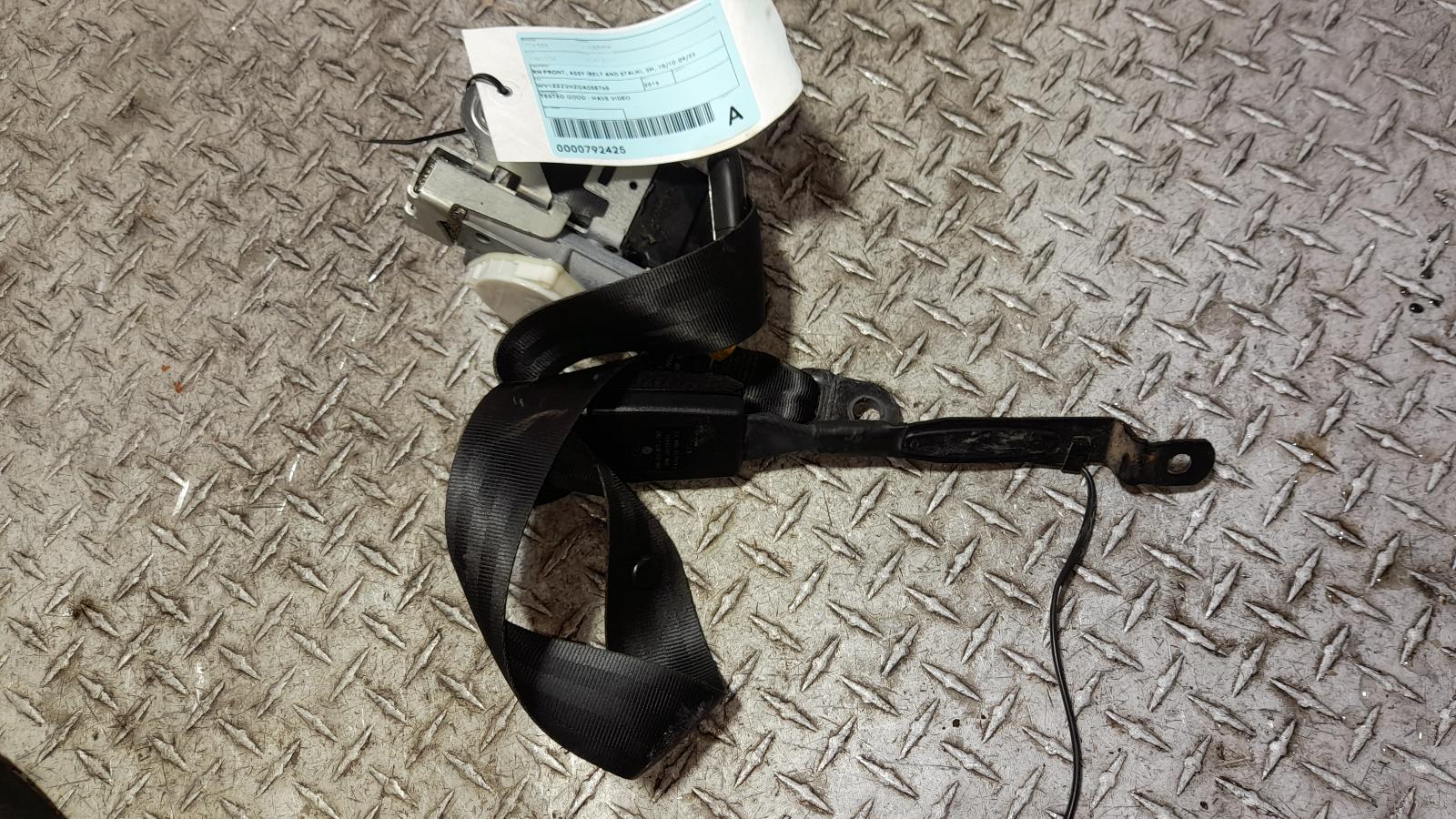 View Auto part Seatbelt/Stalk Volkswagen Amarok 2016