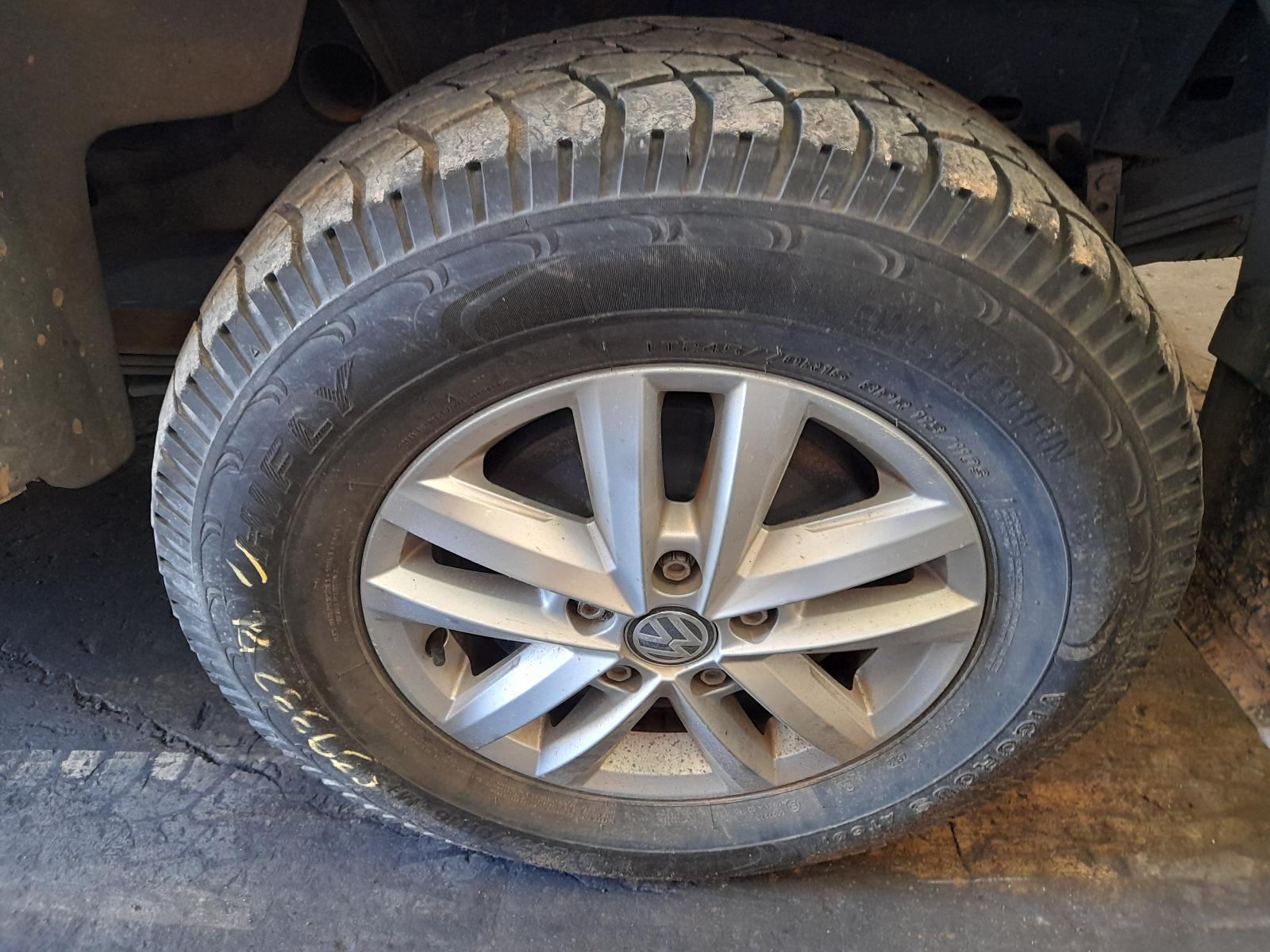 View Auto part Wheel Mag Volkswagen Amarok 2016