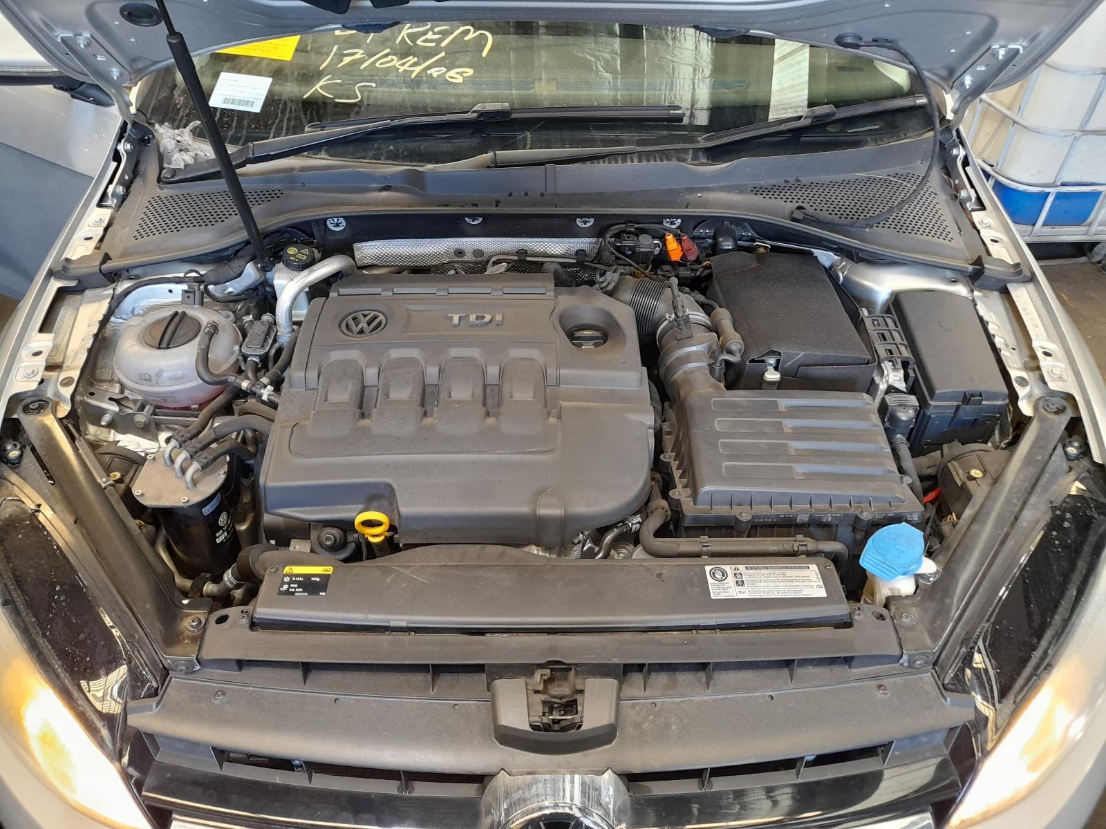 View Auto part Engine Volkswagen Golf 2014