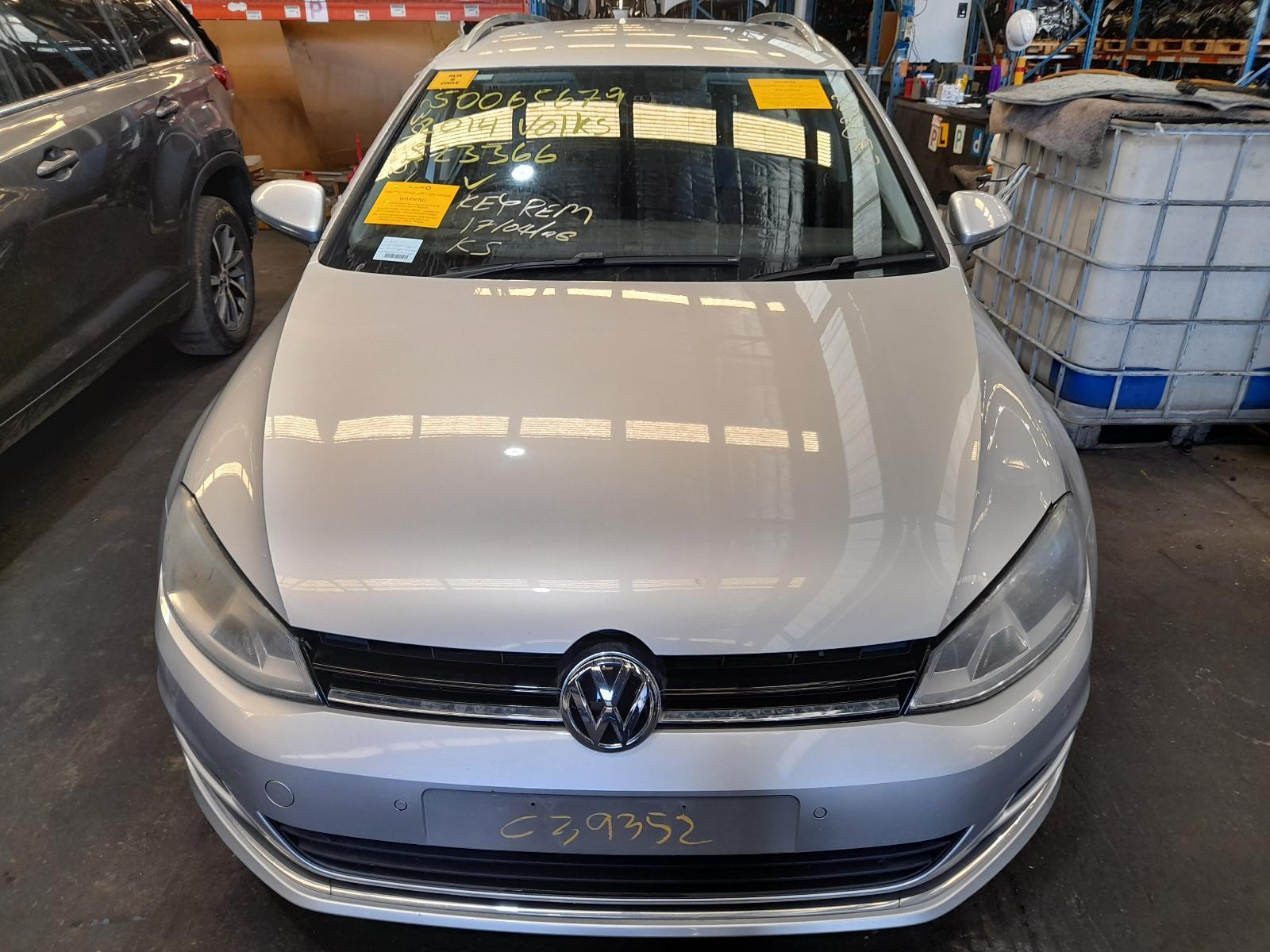 View Auto part Trans/Gearbox Volkswagen Golf 2014