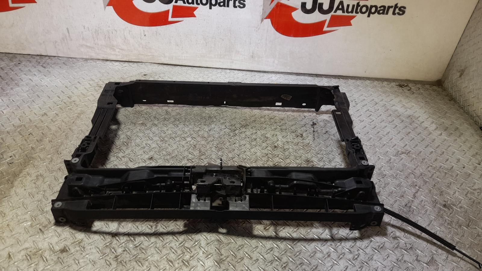 View Auto part Radiator Support Volkswagen Golf 2014