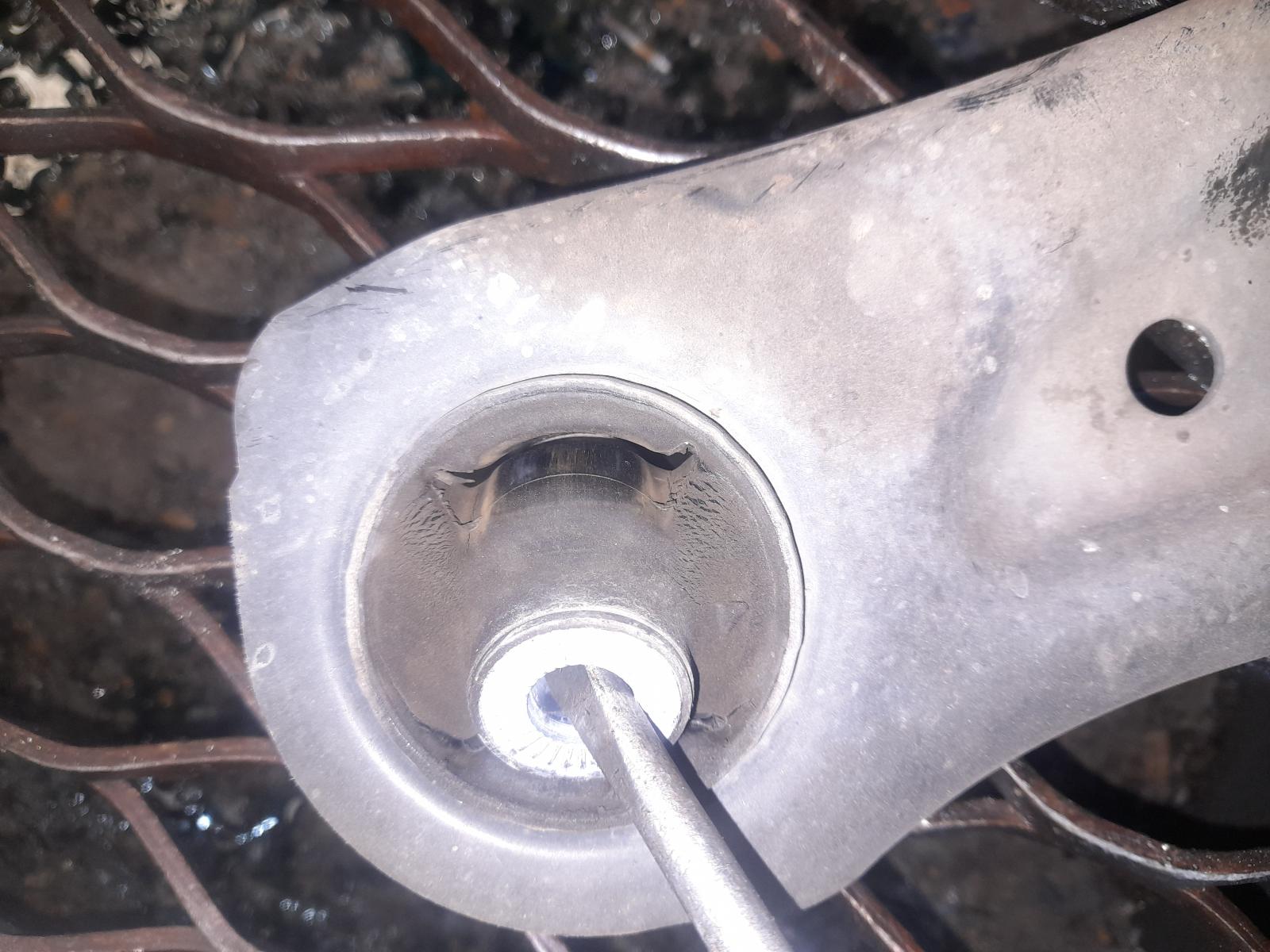 View Auto part Left Front Lower Control Arm Volkswagen Golf 2014