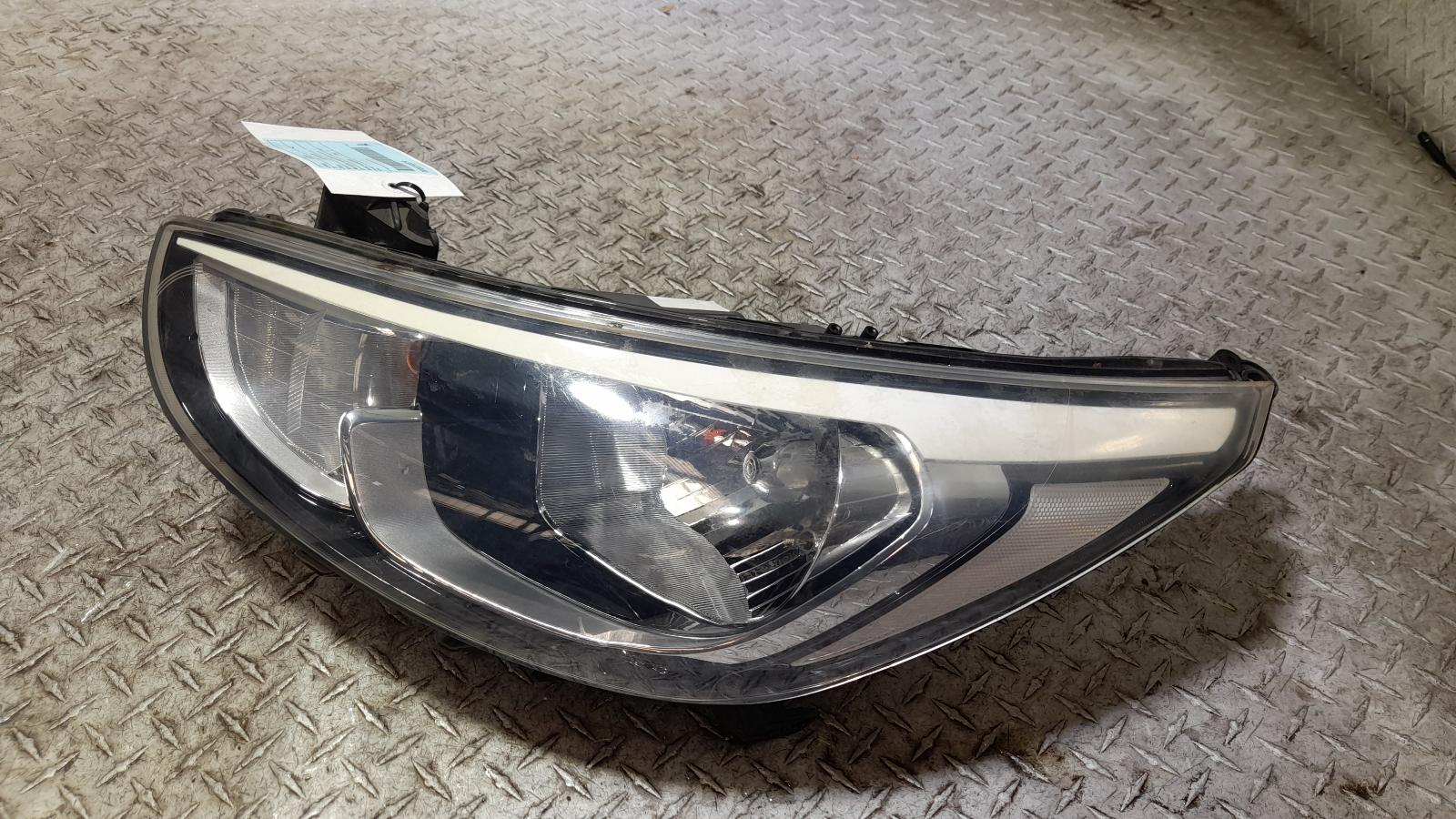 View Auto part Left Headlamp Hyundai Accent 2016