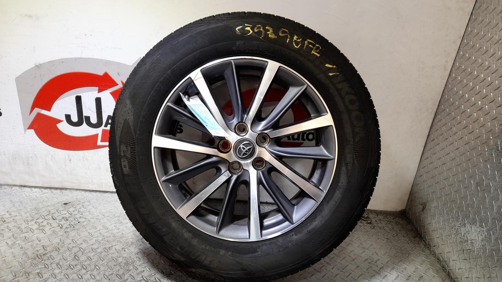 View Auto part Wheel Mag Toyota Kluger 2017