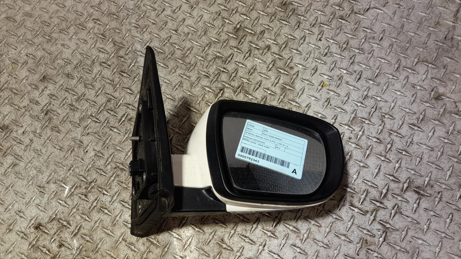 View Auto part Right Door Mirror Hyundai Ix35 2015