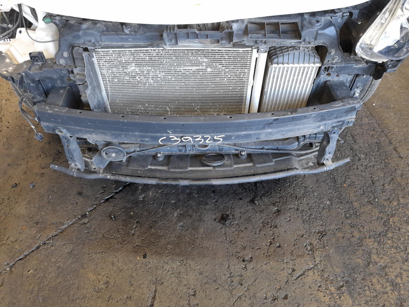 View Auto part F/Bar Reinforc/Brack Hyundai I30 2015