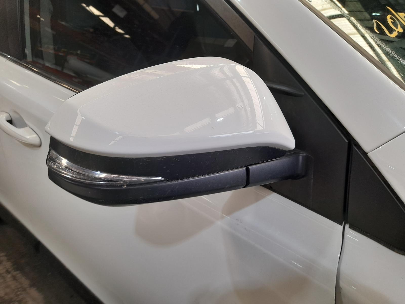 View Auto part Right Door Mirror Toyota Rav4 2018