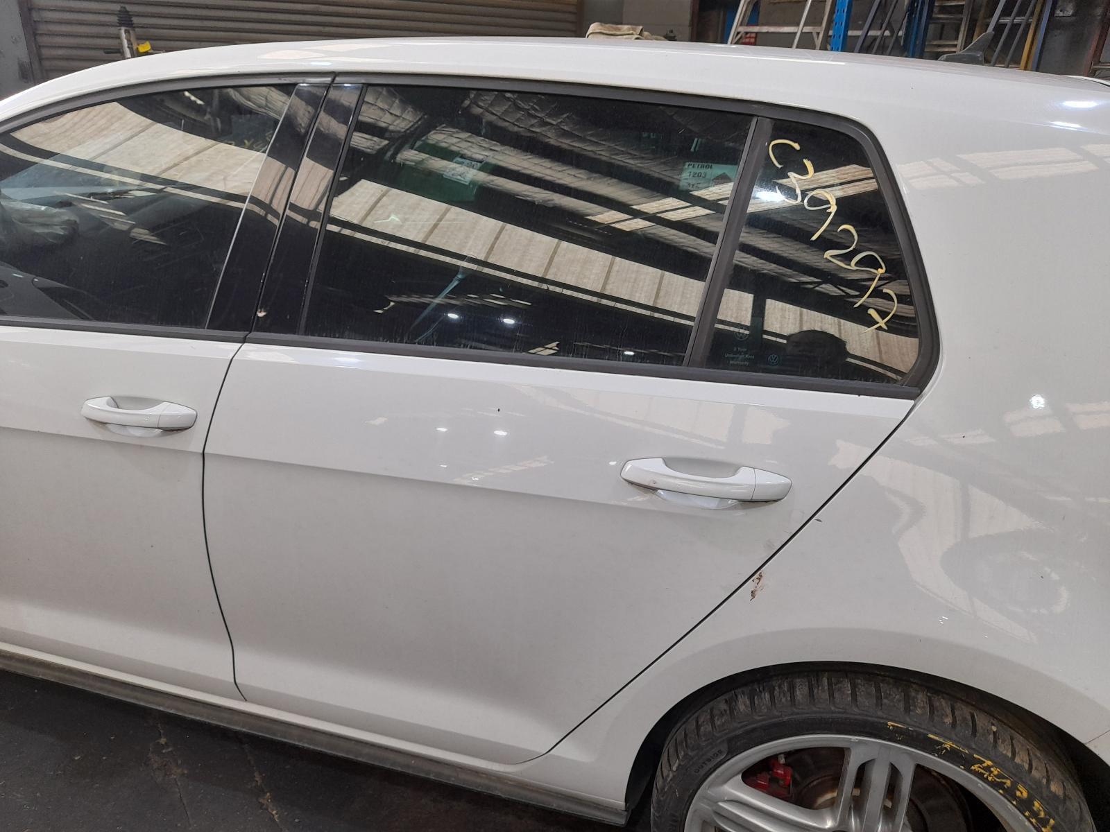 View Auto part Left Rear Door/Sliding Volkswagen Golf 2014