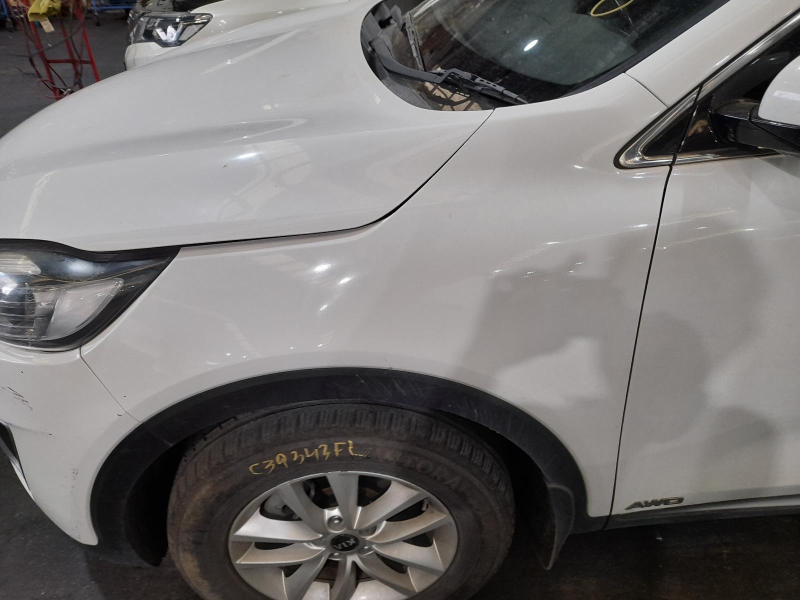 View Auto part Left Guard Kia Sorento 2015