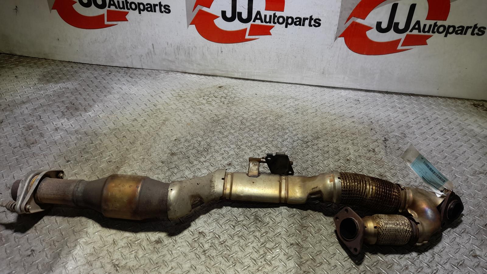 View Auto part Catalytic Converter Nissan Pathfinder 2017