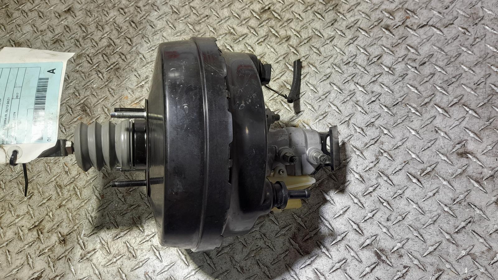View Auto part Brake Booster Nissan Pathfinder 2017